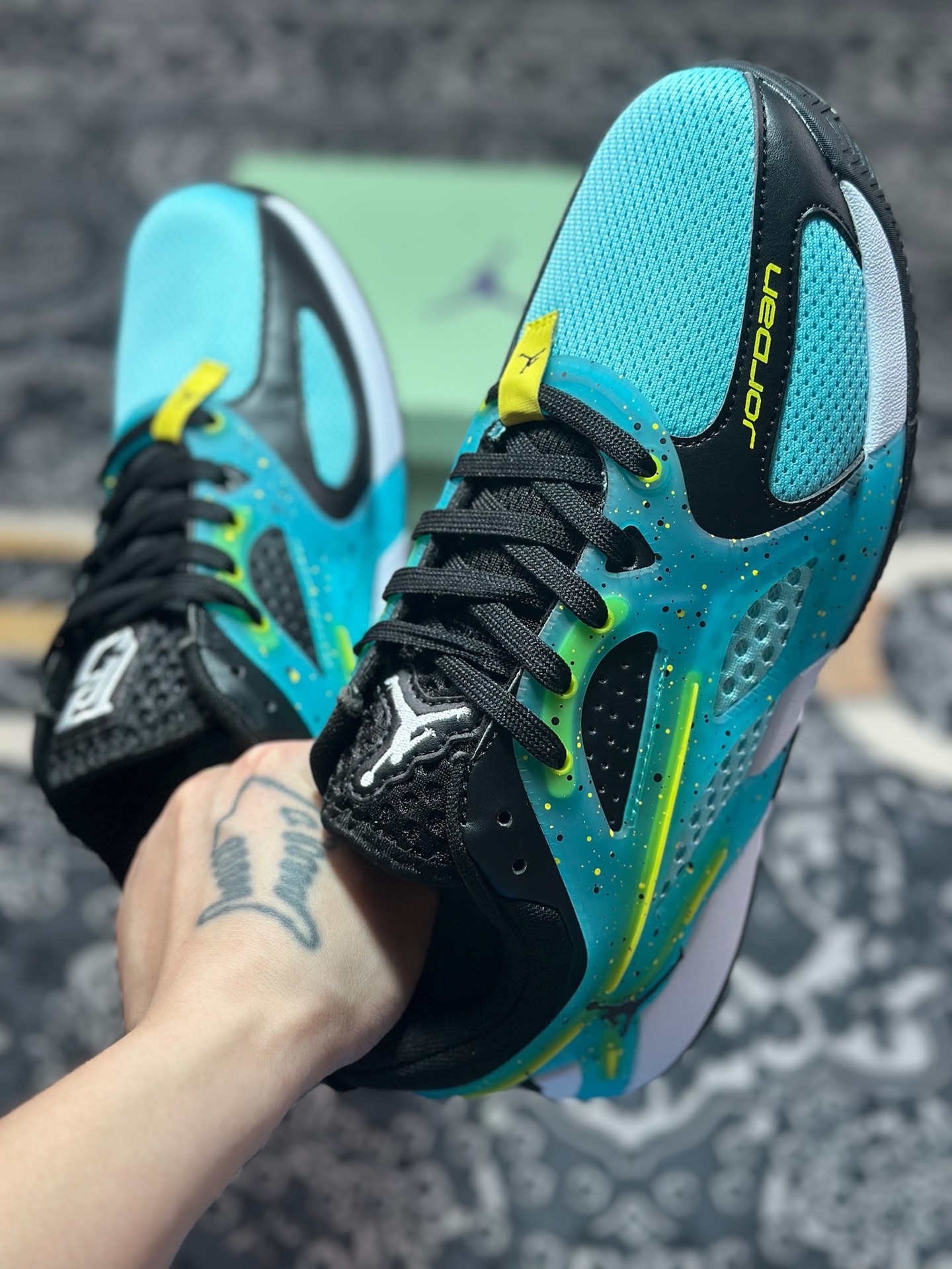 原装级别 Jordan Heir系列 Seattle Rotary 柔软舒适 防滑耐磨 低帮 篮球鞋 男 蓝黑