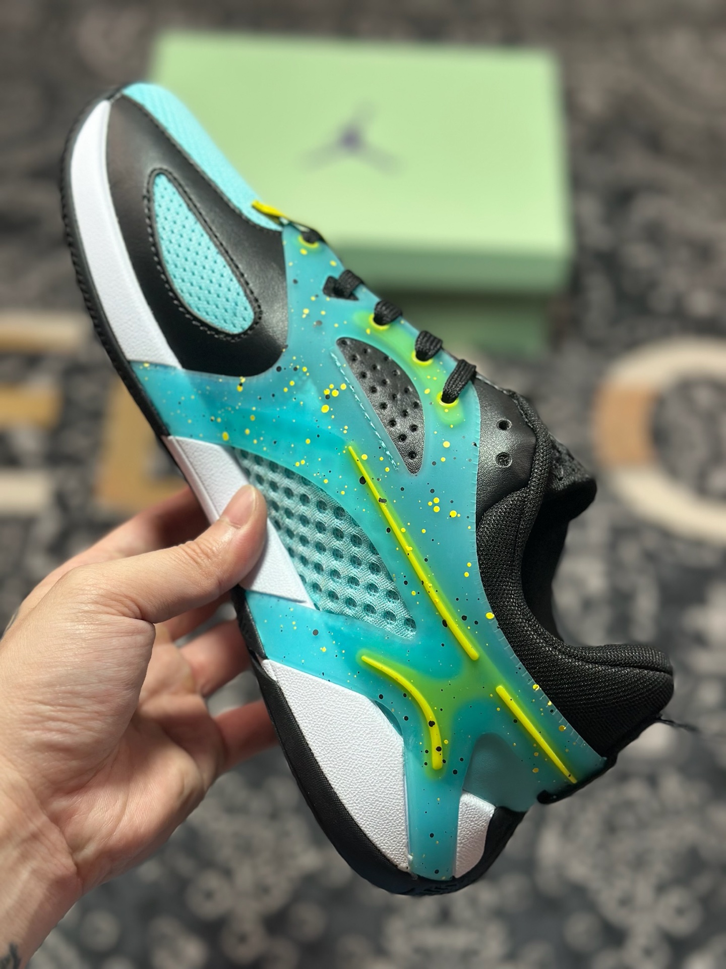 原装级别 Jordan Heir系列 Seattle Rotary 柔软舒适 防滑耐磨 低帮 篮球鞋 男 蓝黑