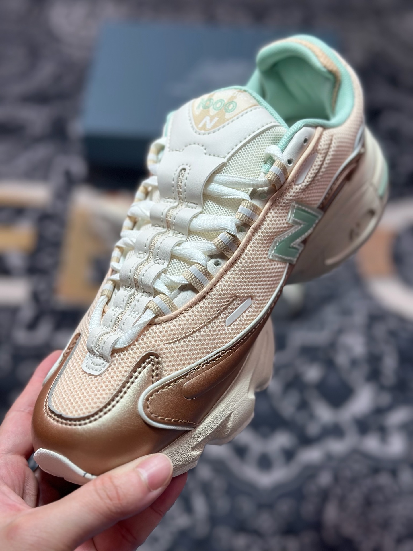 原装级别 New Balance 新百伦 M1000DG 复古休闲跑步鞋-High Quatity Cheap Brand wholesale wholesaler seller Clothes Bags handbags Sneakers Top Fashion Clothing Shoes from China Factory Chinese suppliers best Quality Beautiful Price 原装级别 New Balance 新百伦 M1000DG 复古休闲跑步鞋