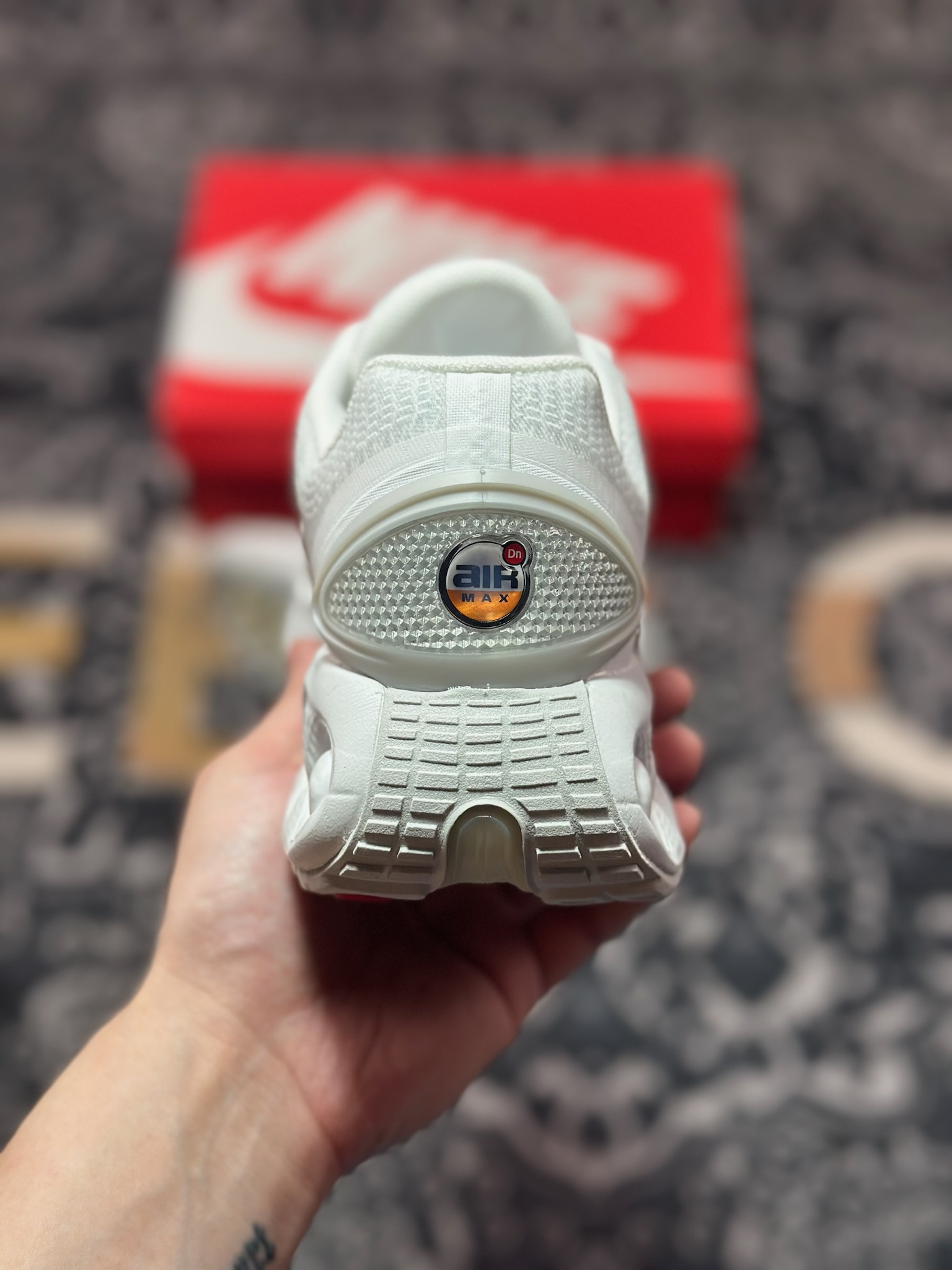 原装级别 NK Air Max Dn 气垫跑鞋 HQ0912-200-High Quatity Cheap Brand wholesale wholesaler seller Clothes Bags handbags Sneakers Top Fashion Clothing Shoes from China Factory Chinese suppliers best Quality Beautiful Price 原装级别 NK Air Max Dn 气垫跑鞋 HQ0912-200