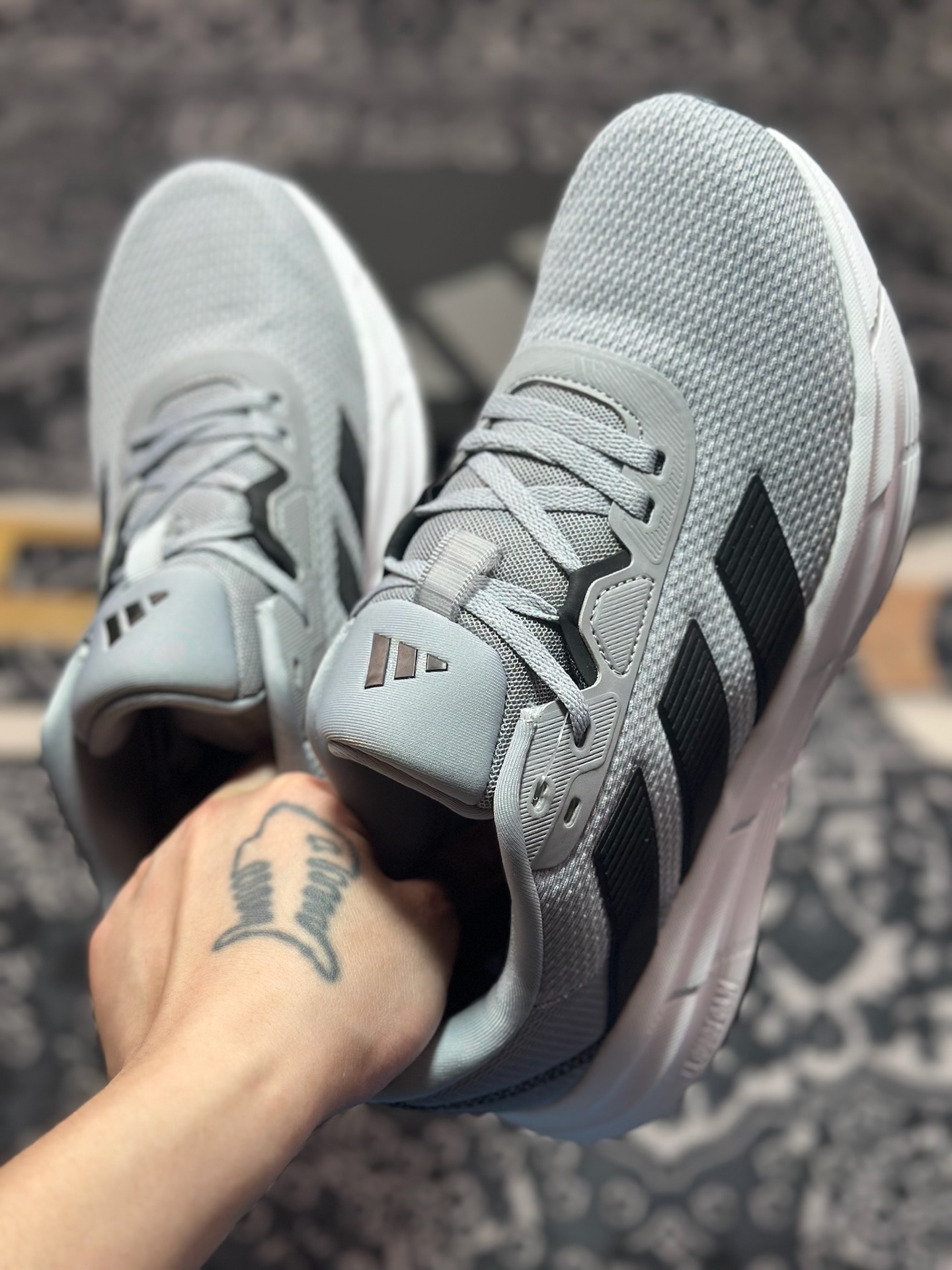 原装级别 adidas galaxy 7 GALAXY 7 舒适柔软防滑耐磨 低帮跑步鞋 ID8754-High Quatity Cheap Brand wholesale wholesaler seller Clothes Bags handbags Sneakers Top Fashion Clothing Shoes from China Factory Chinese suppliers best Quality Beautiful Price 原装级别 adidas galaxy 7 GALAXY 7 舒适柔软防滑耐磨 低帮跑步鞋 ID8754