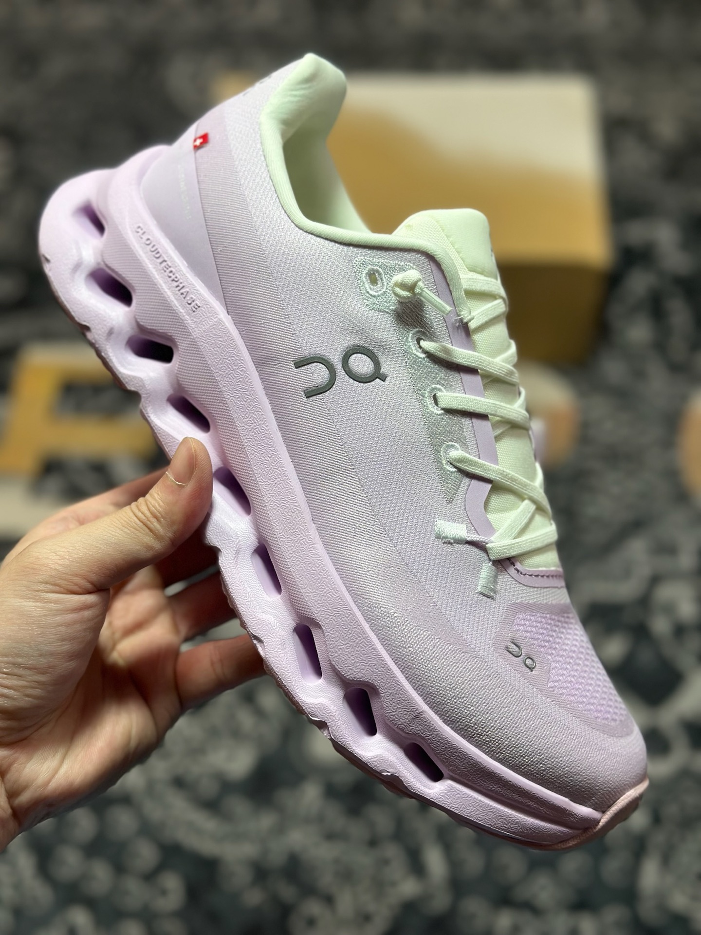 原装级别 On 昂跑 Cloudtilt 舒适轻盈 低帮跑步鞋 3WE10053286