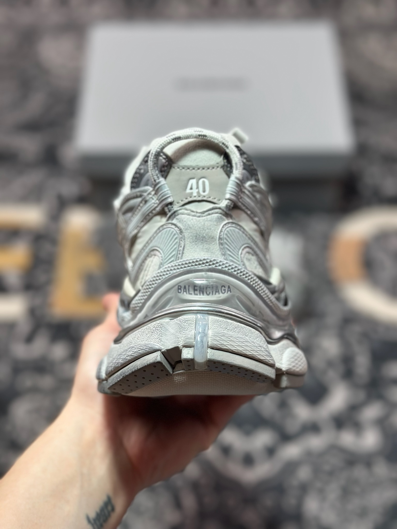 巴黎世家BALENCIAGA Runner Sneaker 3.0慢跑系列低帮复古慢跑鞋“解构拼色深灰银做旧3.0”779066 WRNNY 1180-High Quatity Cheap Brand wholesale wholesaler seller Clothes Bags handbags Sneakers Top Fashion Clothing Shoes from China Factory Chinese suppliers best Quality Beautiful Price 巴黎世家BALENCIAGA Runner Sneaker 3.0慢跑系列低帮复古慢跑鞋“解构拼色深灰银做旧3.0”779066 WRNNY 1180