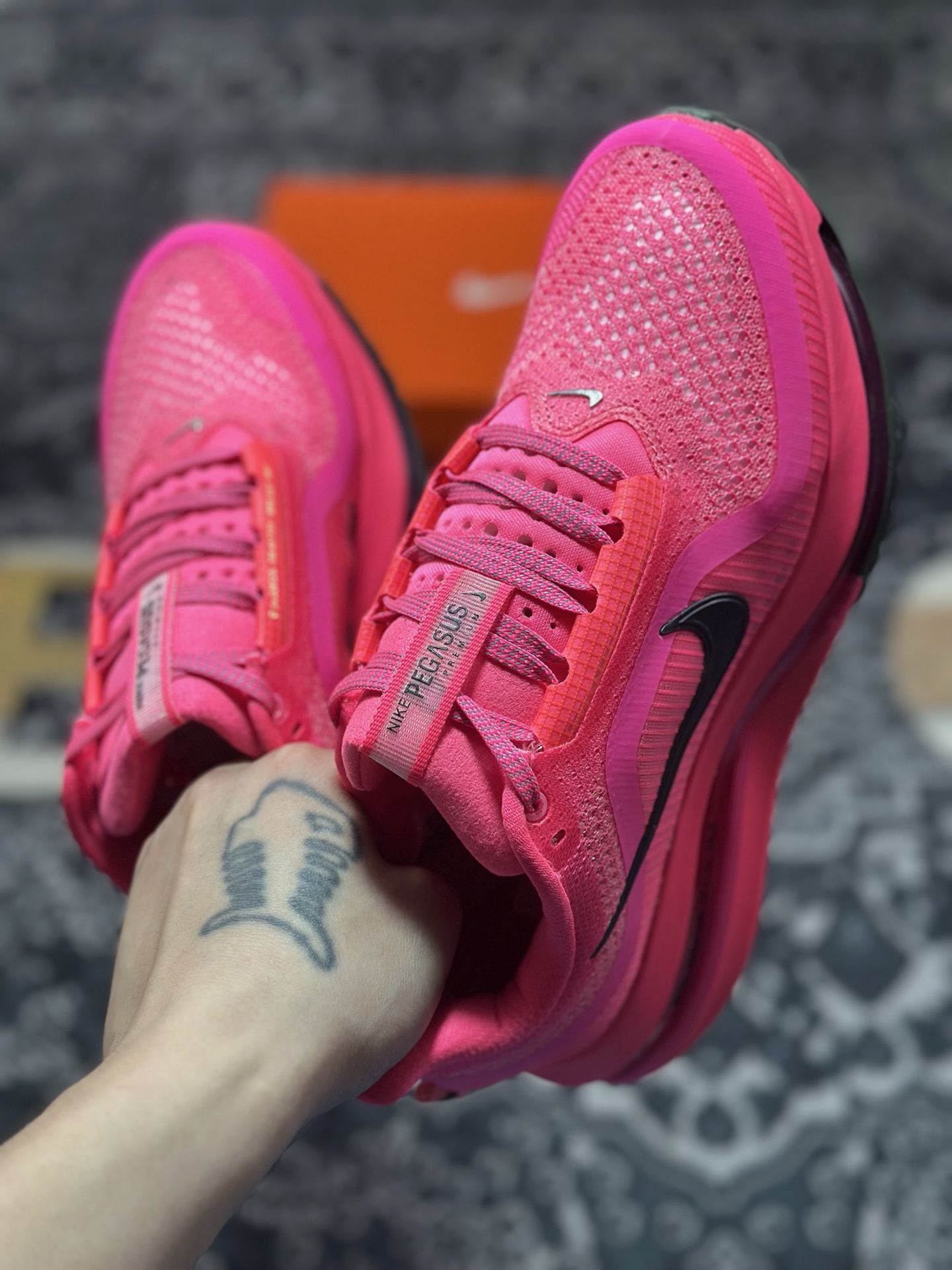 原装级别 NIKE PEGASUS PREMIUM耐克飞马公路跑步鞋 HQ2592-003