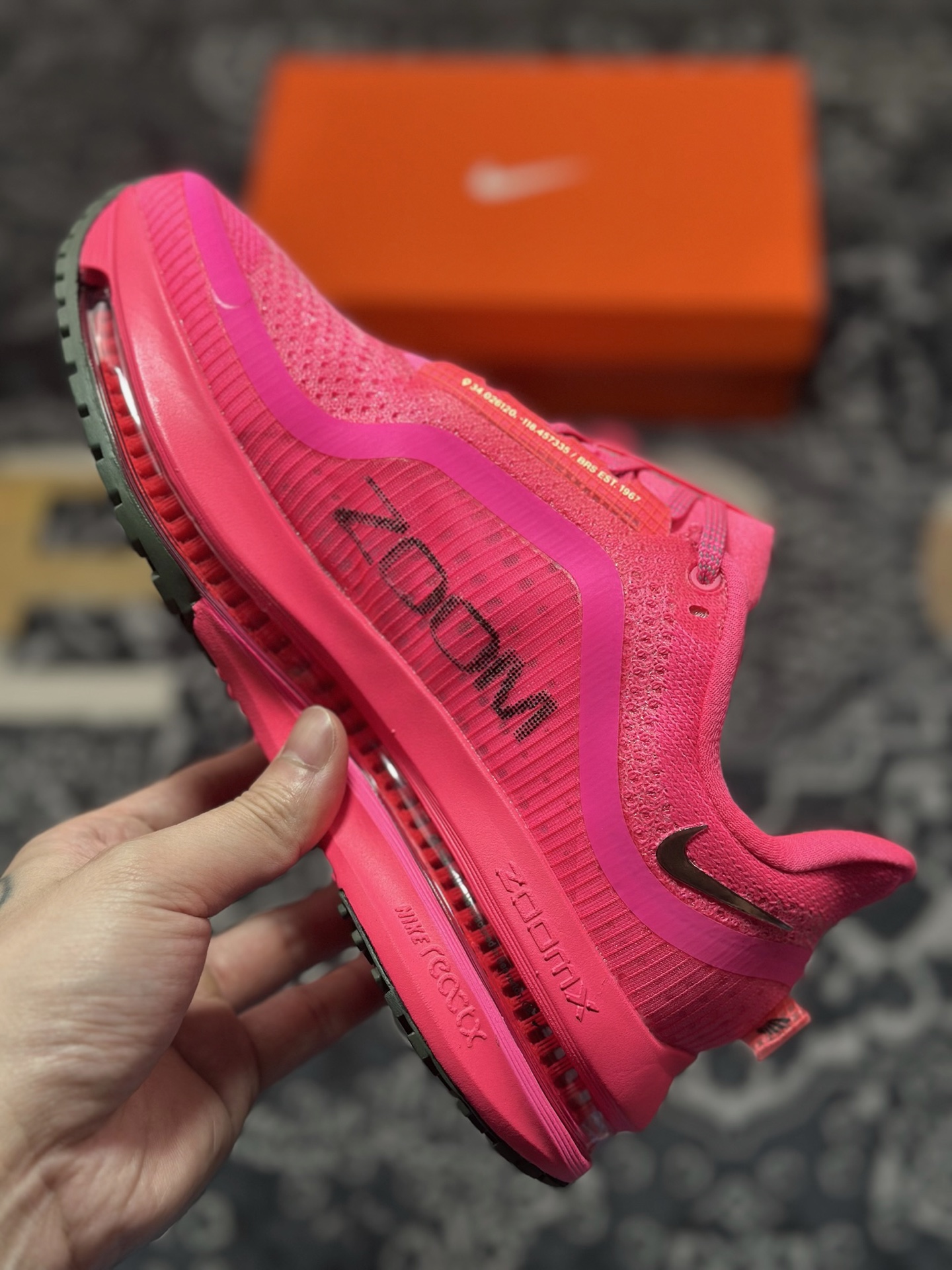 原装级别 NIKE PEGASUS PREMIUM耐克飞马公路跑步鞋 HQ2592-003