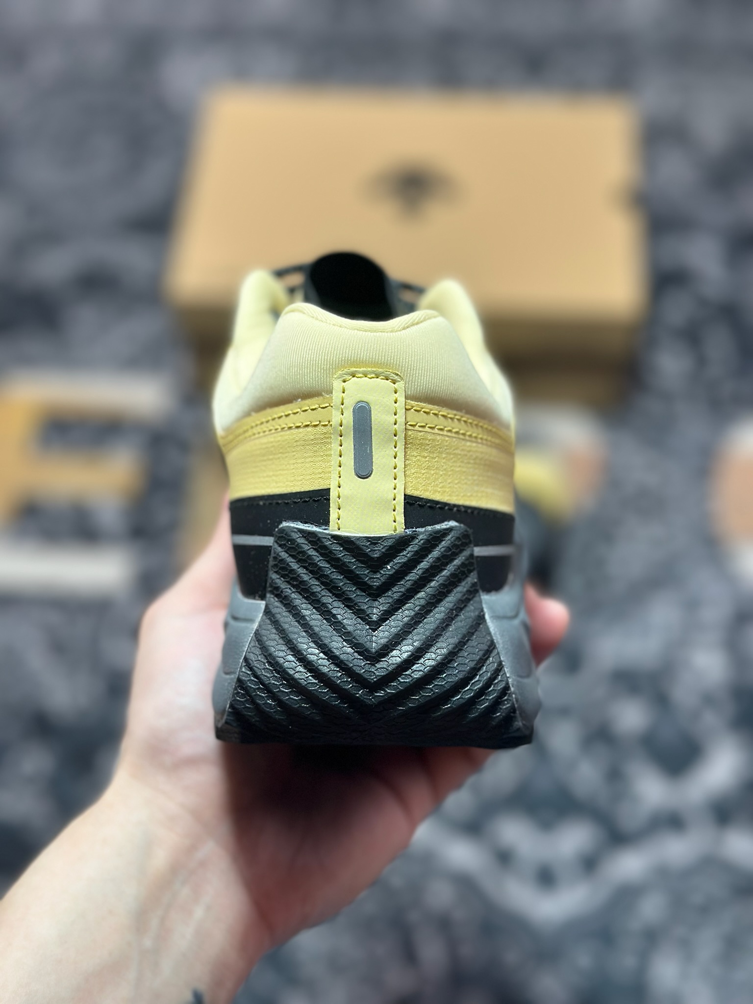 原装级别 DESCENTE迪桑特 TERRAIND轻盈缓震透气鞋面 SQ123LCR34-莆田鞋,莆田鞋货源,高仿鞋,高仿鞋货源,安福档口,莆田高仿鞋,莆田鞋批发,高仿鞋批发,莆田高仿运动鞋,高仿运动鞋,莆田运动鞋 原装级别 DESCENTE迪桑特 TERRAIND轻盈缓震透气鞋面 SQ123LCR34