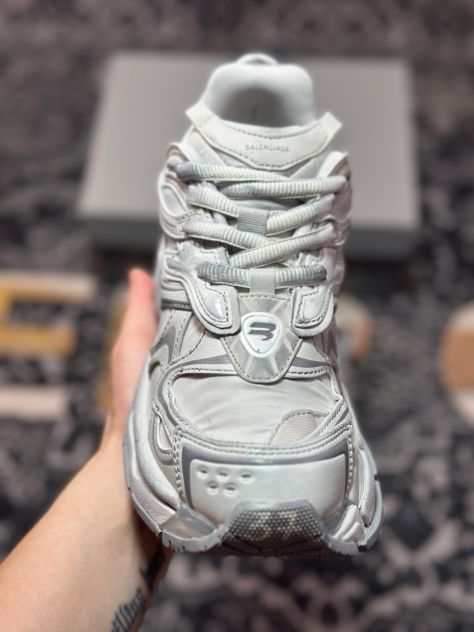 D2480 巴黎世家BALENCIAGA Runner Sneaker 3.0慢跑系列低帮运动慢跑鞋“解构拼色深灰银做旧3.0”779066 WRNNY 1180-Chinese UA Cheap High Quatity Brand Clothes Bags handbags Sneakers wholesale wholesaler seller from China Factory suppliers Fashion Clothing Shoes best Quality Beautiful Price D2480 巴黎世家BALENCIAGA Runner Sneaker 3.0慢跑系列低帮运动慢跑鞋“解构拼色深灰银做旧3.0”779066 WRNNY 1180
