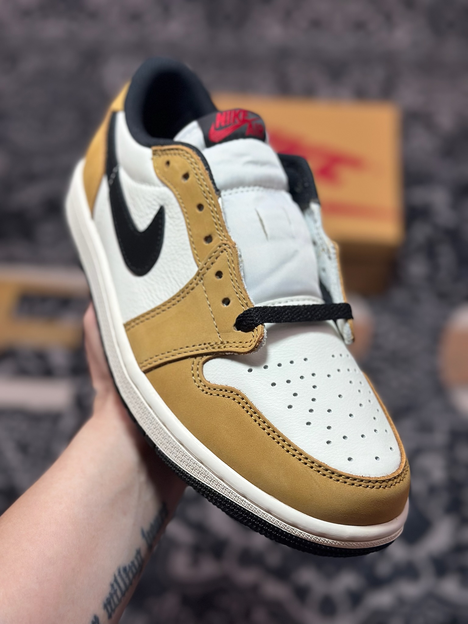 B5300 优选 原装级别 Air Jordan 1 Retro Low 新秀小麦 CZ0790-107-Chinese UA Cheap High Quatity Brand Clothes Bags handbags Sneakers wholesale wholesaler seller from China Factory suppliers Fashion Clothing Shoes best Quality Beautiful Price B5300 优选 原装级别 Air Jordan 1 Retro Low 新秀小麦 CZ0790-107