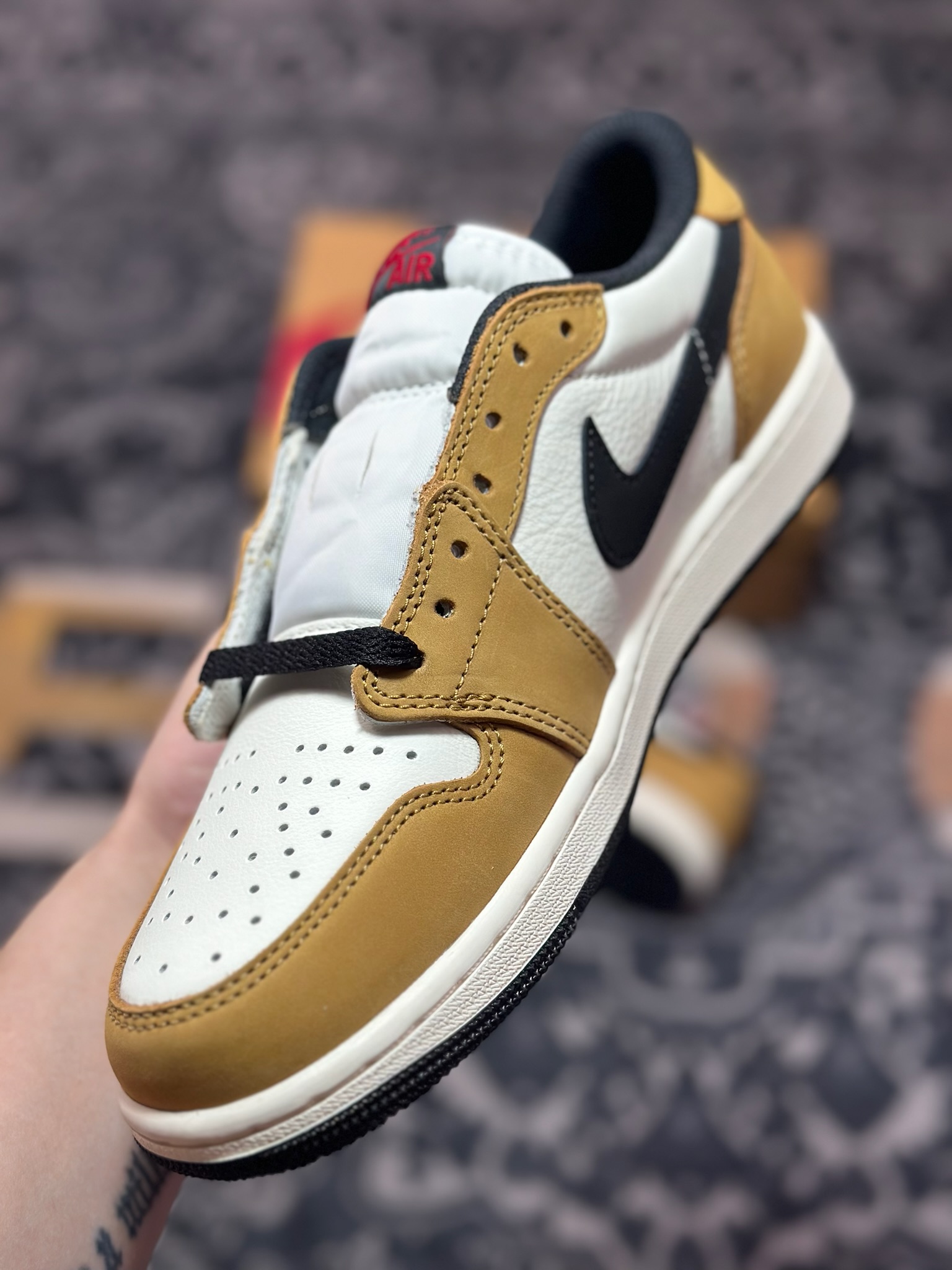 B5300 优选 原装级别 Air Jordan 1 Retro Low 新秀小麦 CZ0790-107-Chinese UA Cheap High Quatity Brand Clothes Bags handbags Sneakers wholesale wholesaler seller from China Factory suppliers Fashion Clothing Shoes best Quality Beautiful Price B5300 优选 原装级别 Air Jordan 1 Retro Low 新秀小麦 CZ0790-107