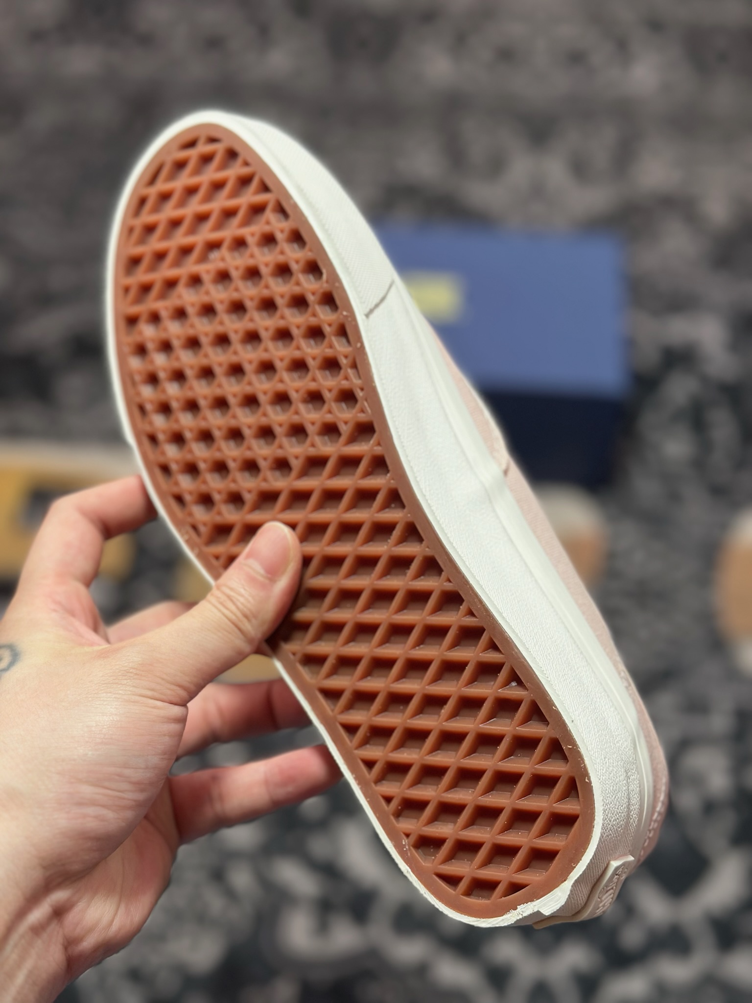 A1130 Vans Authentic 44 Premium 粉色 万斯官方 舒适简约时尚低帮帆布鞋 VN000D4YFBM
