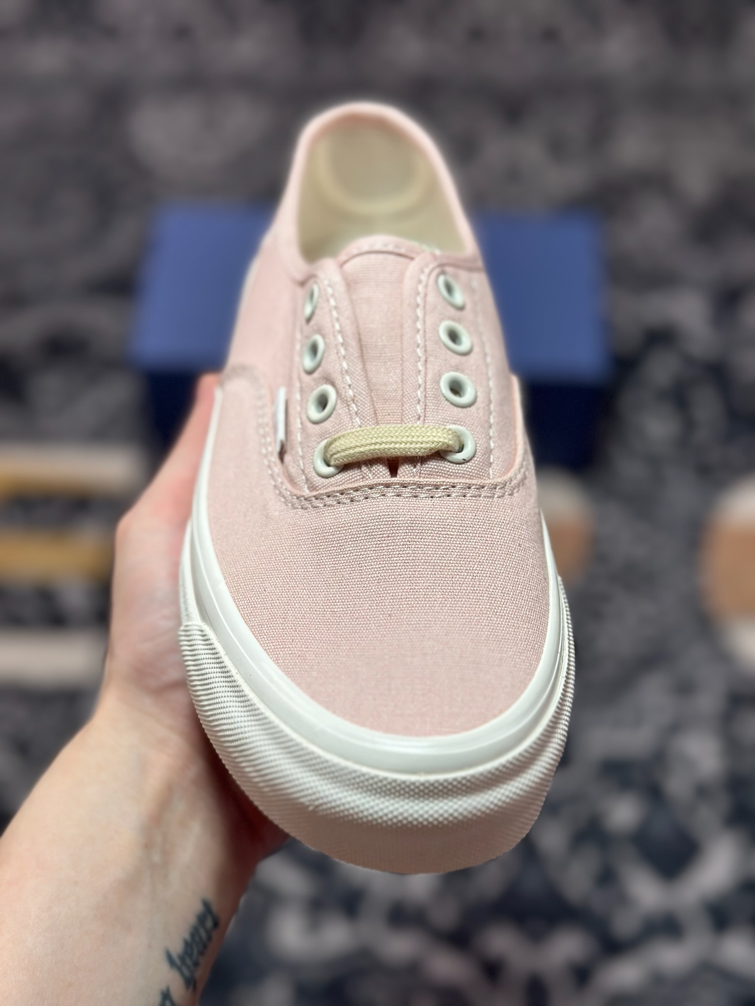 A1130 Vans Authentic 44 Premium 粉色 万斯官方 舒适简约时尚低帮帆布鞋 VN000D4YFBM