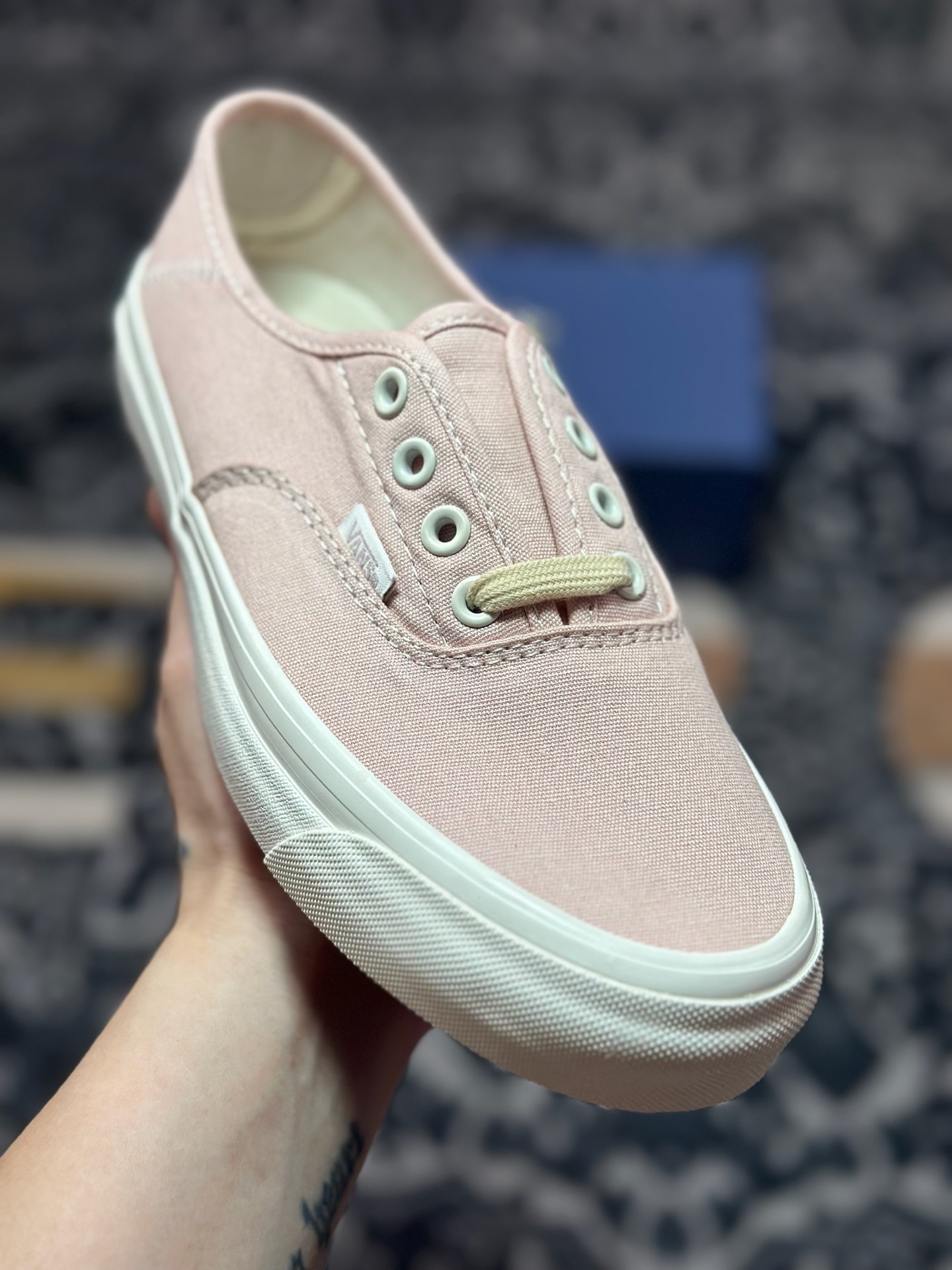 A1130 Vans Authentic 44 Premium 粉色 万斯官方 舒适简约时尚低帮帆布鞋 VN000D4YFBM