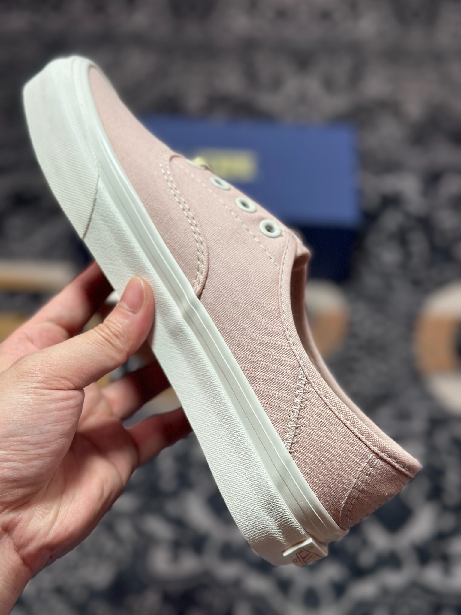 A1130 Vans Authentic 44 Premium 粉色 万斯官方 舒适简约时尚低帮帆布鞋 VN000D4YFBM