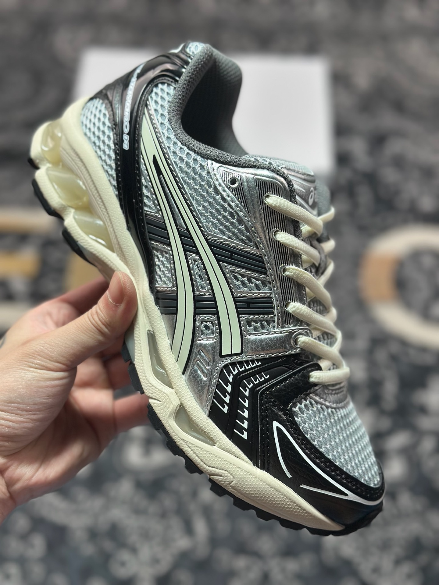 A9220 原装级别 Asics 亚瑟士 GEL-Kayano 14 低帮运动休闲跑步鞋 1201A935-001