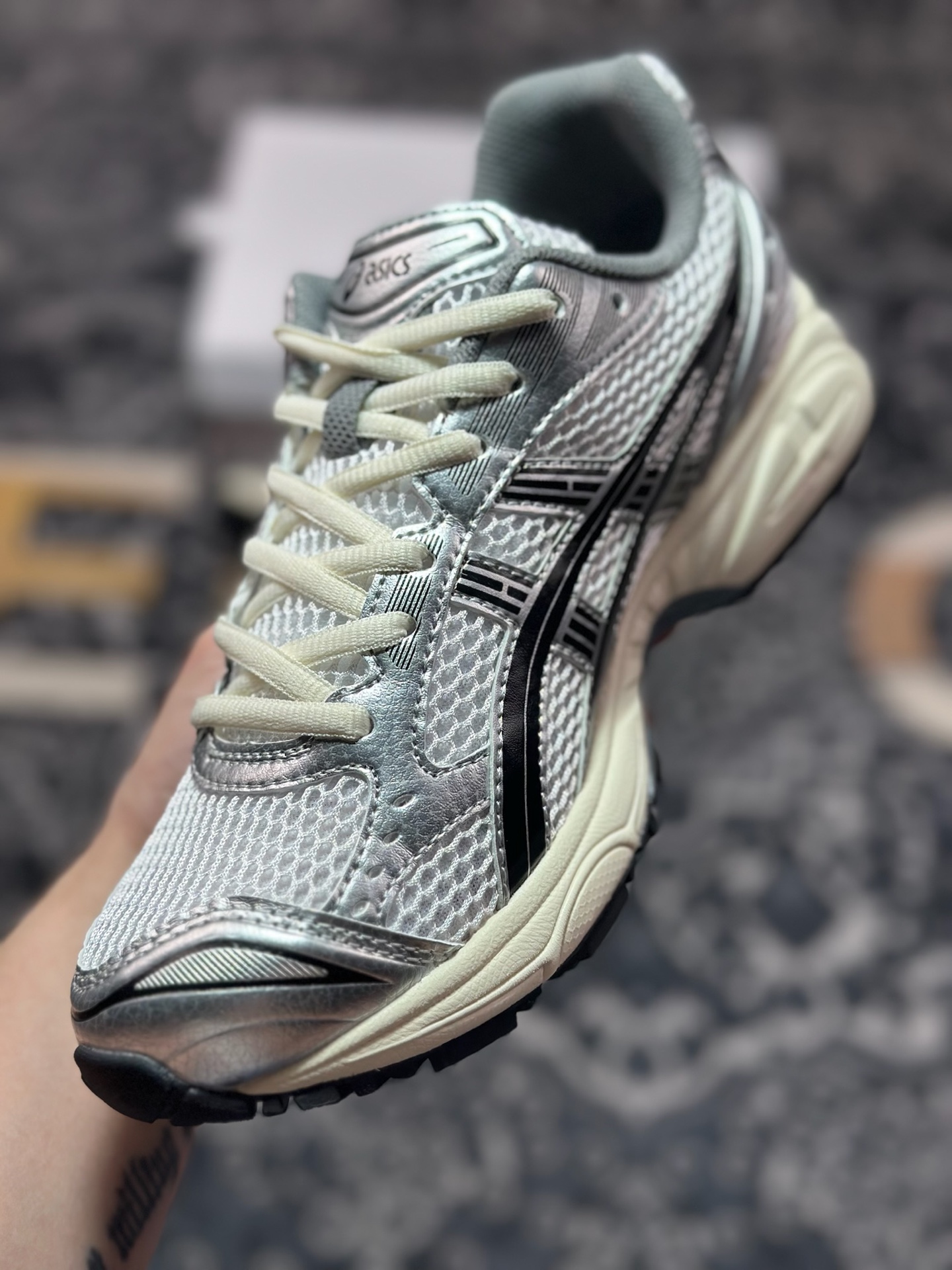 A9220 原装级别 Asics 亚瑟士 GEL-Kayano 14 低帮运动休闲跑步鞋 1201A457-101-Chinese UA Cheap High Quatity Brand Clothes Bags handbags Sneakers wholesale wholesaler seller from China Factory suppliers Fashion Clothing Shoes best Quality Beautiful Price A9220 原装级别 Asics 亚瑟士 GEL-Kayano 14 低帮运动休闲跑步鞋 1201A457-101