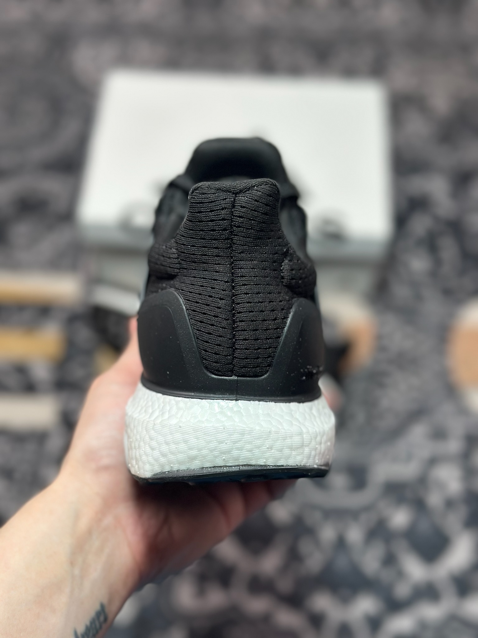 A6200 原装级别 adidas Ultraboost 1.0 厚底 抗扭转 舒适潮流减震 中帮 休闲训练长跑跑步鞋 男女款 黑白 HQ4201