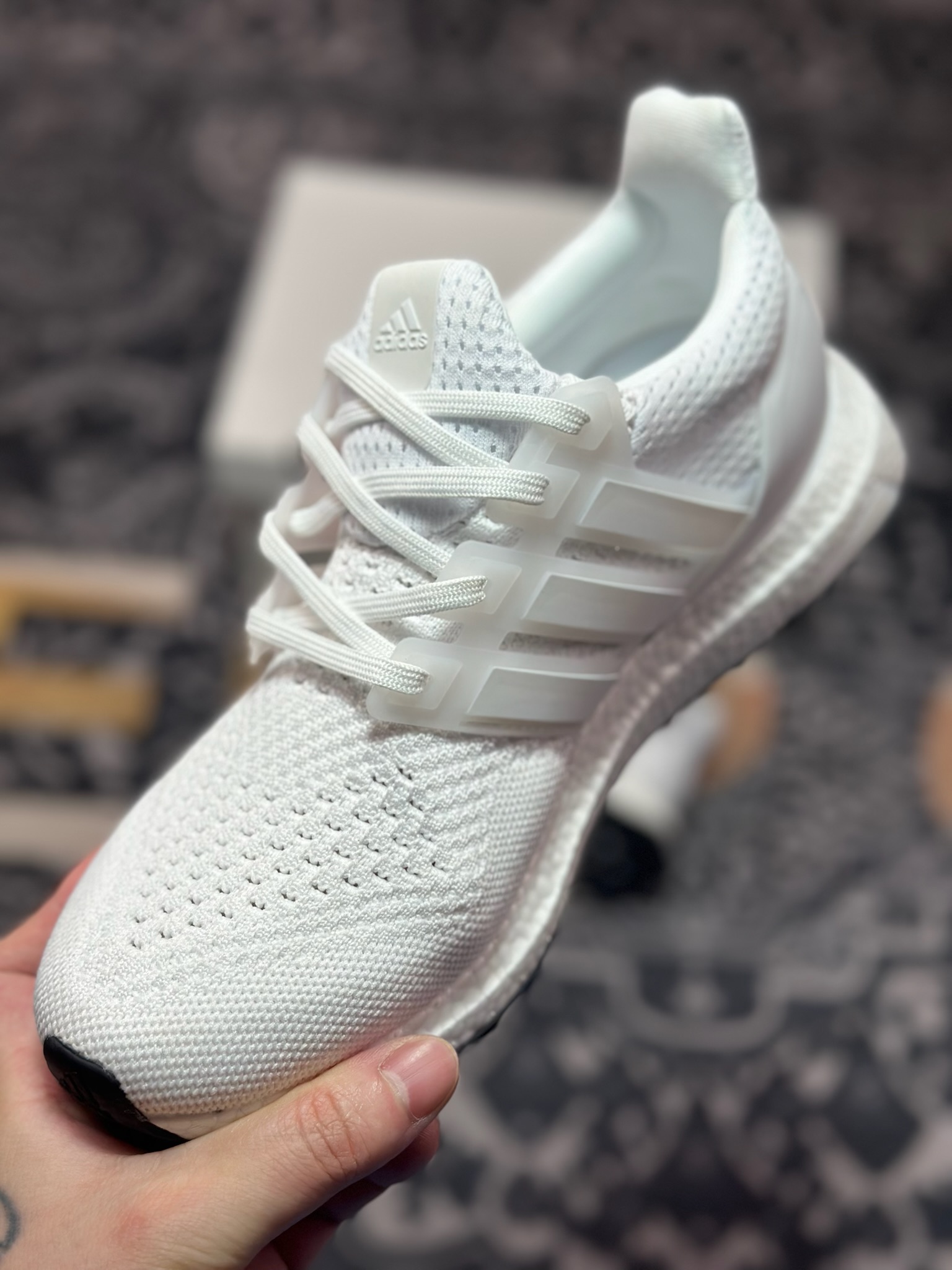 A6200 原装级别 adidas Ultraboost 1.0 厚底 抗扭转 舒适潮流减震 中帮 休闲训练长跑跑步鞋 男女款 黑白 HQ4202-Chinese UA Cheap High Quatity Brand Clothes Bags handbags Sneakers wholesale wholesaler seller from China Factory suppliers Fashion Clothing Shoes best Quality Beautiful Price A6200 原装级别 adidas Ultraboost 1.0 厚底 抗扭转 舒适潮流减震 中帮 休闲训练长跑跑步鞋 男女款 黑白 HQ4202