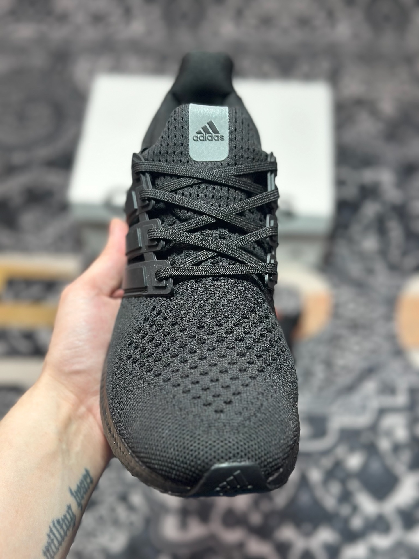 A6200 原装级别 adidas Ultraboost 1.0 厚底 抗扭转 舒适潮流减震 中帮 休闲训练长跑跑步鞋 男女款 黑白 HQ4199-Chinese UA Cheap High Quatity Brand Clothes Bags handbags Sneakers wholesale wholesaler seller from China Factory suppliers Fashion Clothing Shoes best Quality Beautiful Price A6200 原装级别 adidas Ultraboost 1.0 厚底 抗扭转 舒适潮流减震 中帮 休闲训练长跑跑步鞋 男女款 黑白 HQ4199