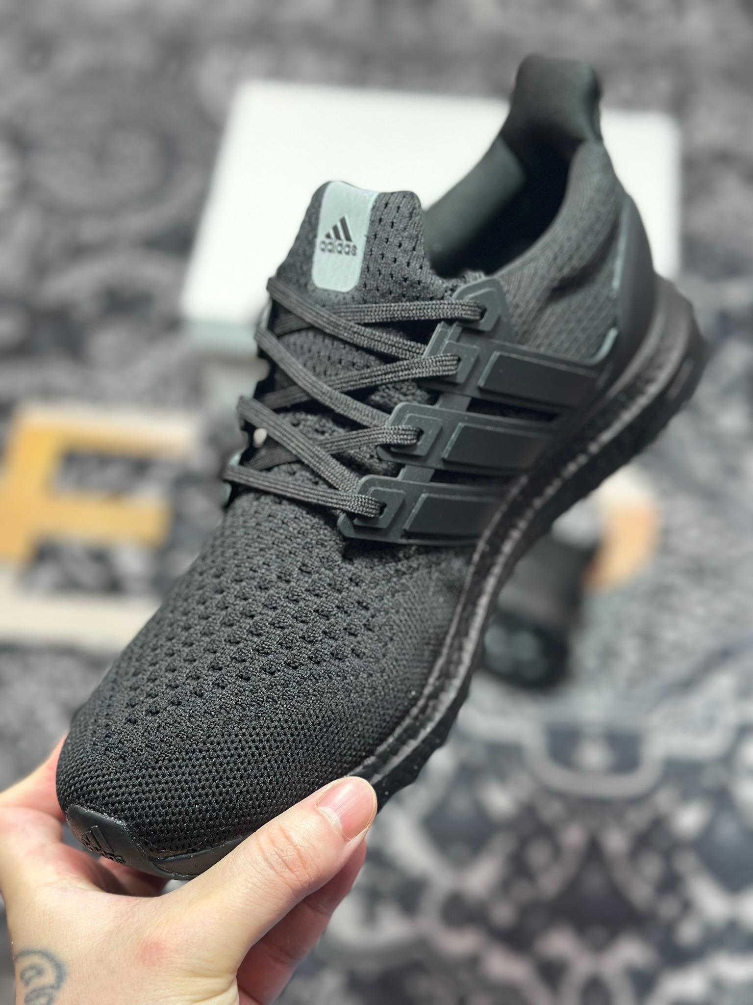 A6200 原装级别 adidas Ultraboost 1.0 厚底 抗扭转 舒适潮流减震 中帮 休闲训练长跑跑步鞋 男女款 黑白 HQ4199-Chinese UA Cheap High Quatity Brand Clothes Bags handbags Sneakers wholesale wholesaler seller from China Factory suppliers Fashion Clothing Shoes best Quality Beautiful Price A6200 原装级别 adidas Ultraboost 1.0 厚底 抗扭转 舒适潮流减震 中帮 休闲训练长跑跑步鞋 男女款 黑白 HQ4199