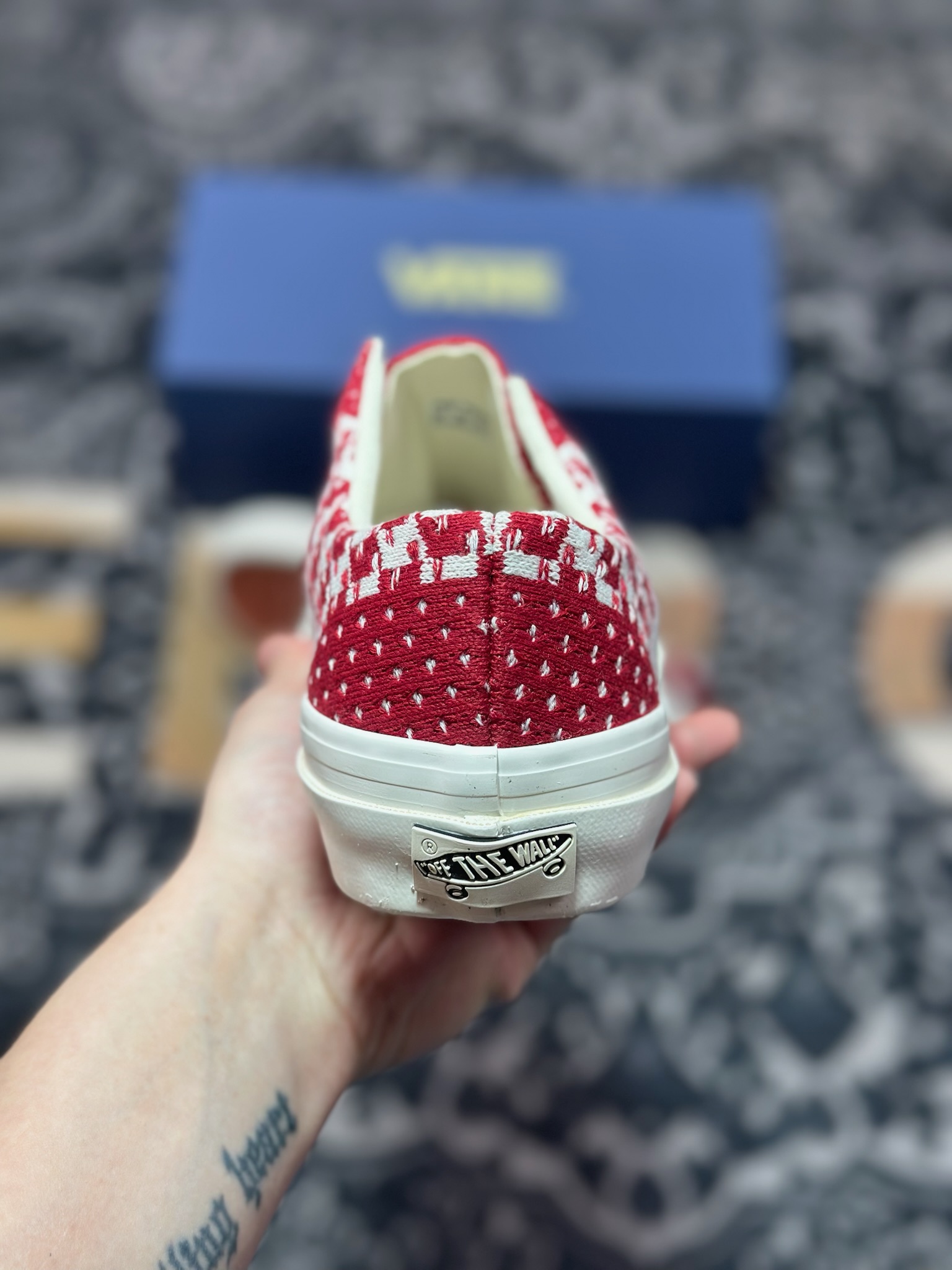 A3150 Vans Old Skool 36 EK 编织系列 Vans Premium 高阶支线 VN000D8HHR0 黑色 VN000D8HESW 红色-Chinese UA Cheap High Quatity Brand Clothes Bags handbags Sneakers wholesale wholesaler seller from China Factory suppliers Fashion Clothing Shoes best Quality Beautiful Price A3150 Vans Old Skool 36 EK 编织系列 Vans Premium 高阶支线 VN000D8HHR0 黑色 VN000D8HESW 红色