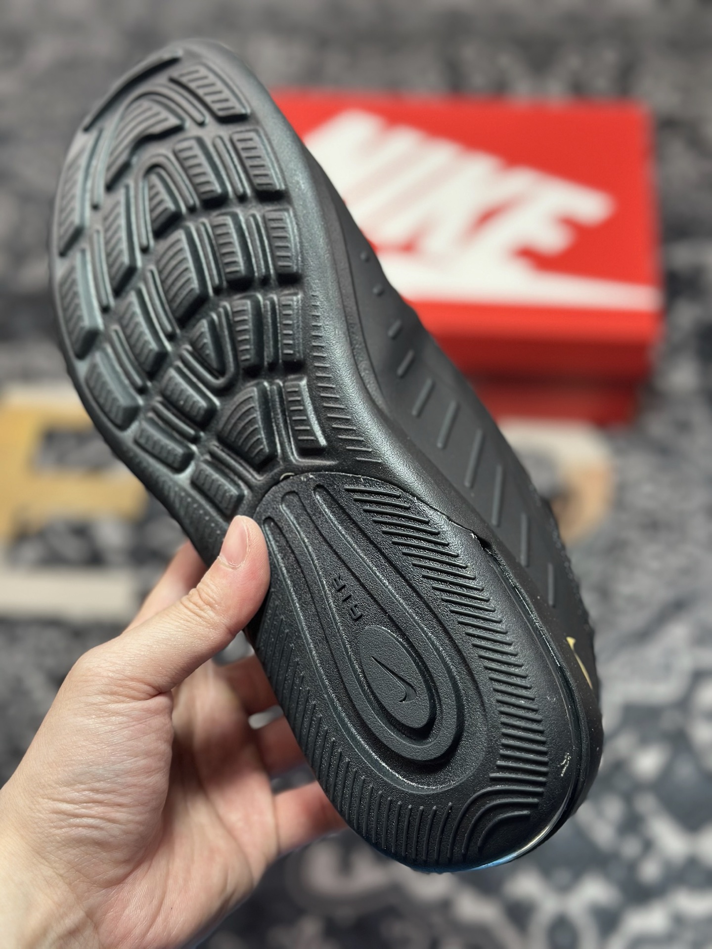 A5180 原装级别 NK Air Max Axis 半掌气垫 简约百搭休闲运动鞋 AA2168-007