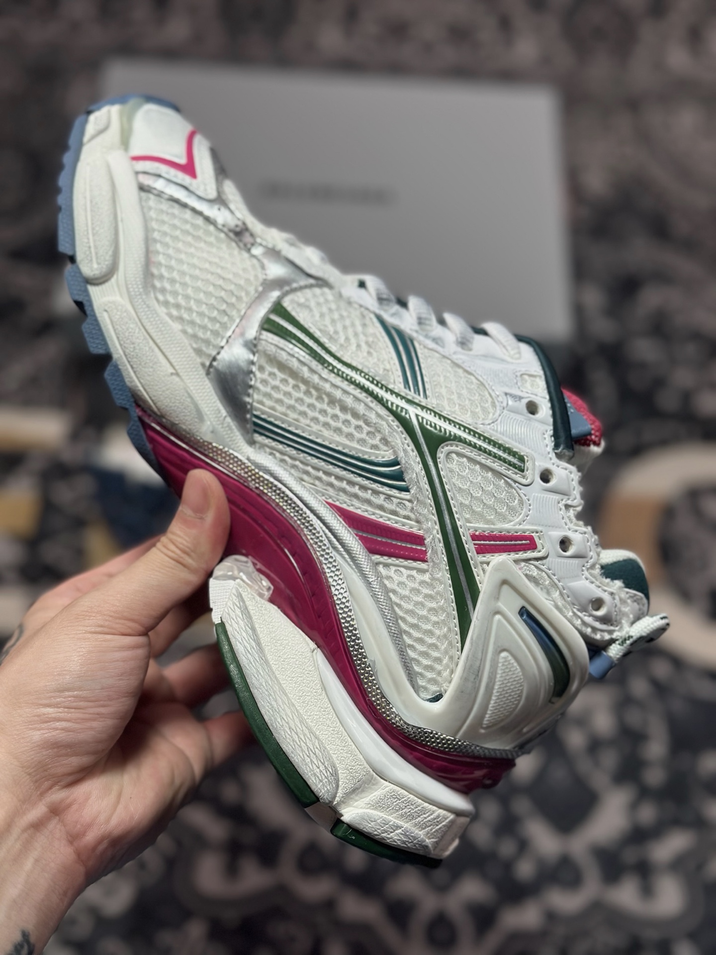 D2480 巴黎世家BALENCIAGA Runner Sneaker 2.0慢跑系列低帮复古慢跑鞋“2.0解构破坏白绿蓝粉” 772767 W3RMU 9934-Chinese UA Cheap High Quatity Brand Clothes Bags handbags Sneakers wholesale wholesaler seller from China Factory suppliers Fashion Clothing Shoes best Quality Beautiful Price D2480 巴黎世家BALENCIAGA Runner Sneaker 2.0慢跑系列低帮复古慢跑鞋“2.0解构破坏白绿蓝粉” 772767 W3RMU 9934