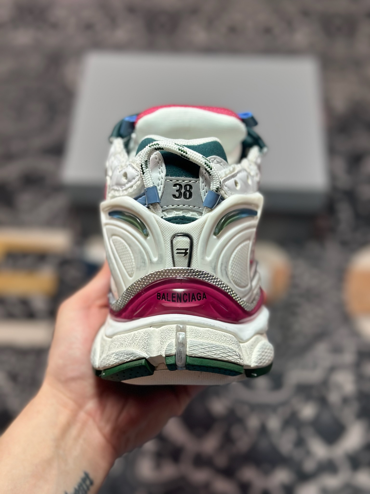 D2480 巴黎世家BALENCIAGA Runner Sneaker 2.0慢跑系列低帮复古慢跑鞋“2.0解构破坏白绿蓝粉” 772767 W3RMU 9934-Chinese UA Cheap High Quatity Brand Clothes Bags handbags Sneakers wholesale wholesaler seller from China Factory suppliers Fashion Clothing Shoes best Quality Beautiful Price D2480 巴黎世家BALENCIAGA Runner Sneaker 2.0慢跑系列低帮复古慢跑鞋“2.0解构破坏白绿蓝粉” 772767 W3RMU 9934