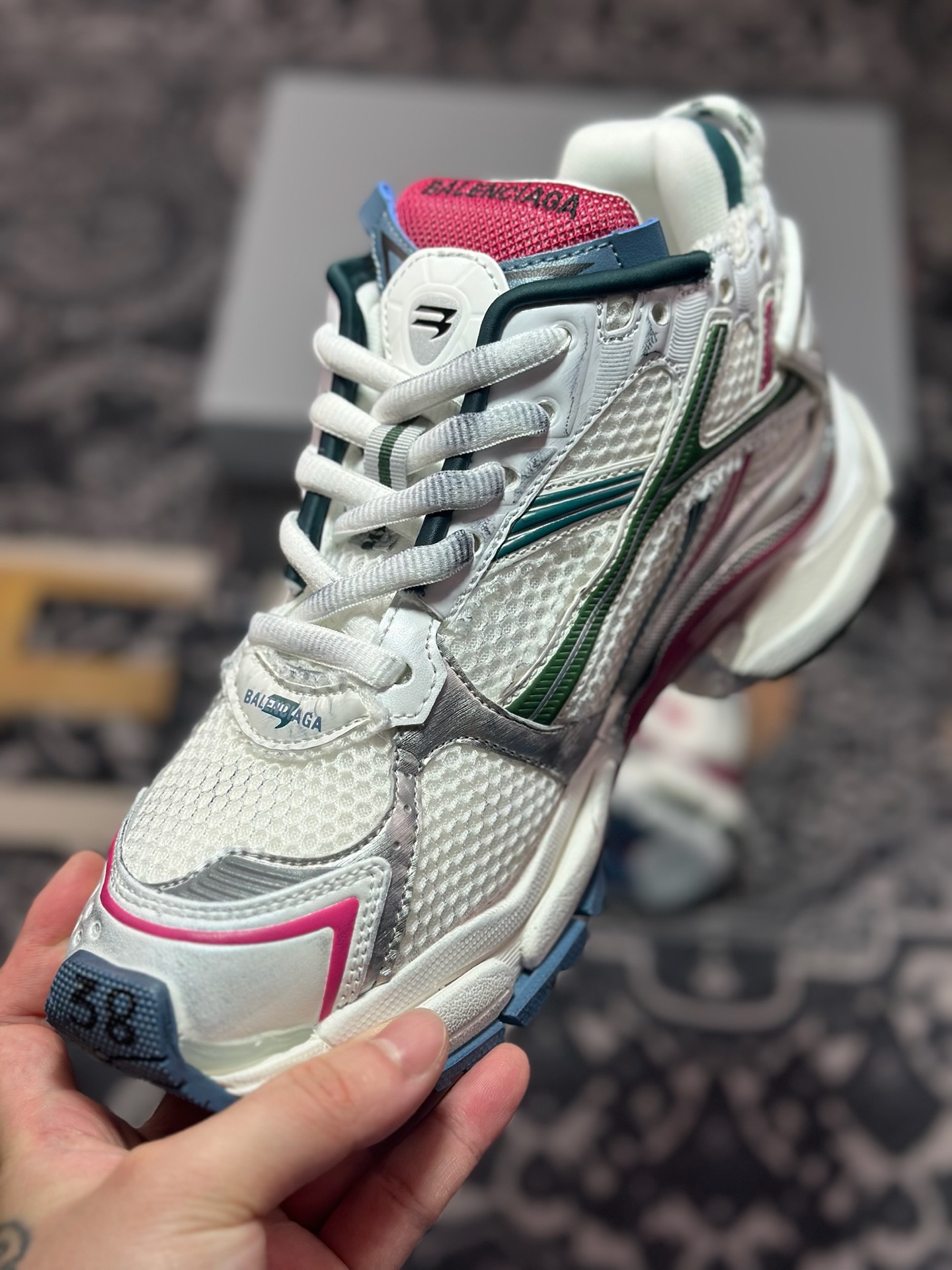 D2480 巴黎世家BALENCIAGA Runner Sneaker 2.0慢跑系列低帮复古慢跑鞋“2.0解构破坏白绿蓝粉” 772767 W3RMU 9934-Chinese UA Cheap High Quatity Brand Clothes Bags handbags Sneakers wholesale wholesaler seller from China Factory suppliers Fashion Clothing Shoes best Quality Beautiful Price D2480 巴黎世家BALENCIAGA Runner Sneaker 2.0慢跑系列低帮复古慢跑鞋“2.0解构破坏白绿蓝粉” 772767 W3RMU 9934