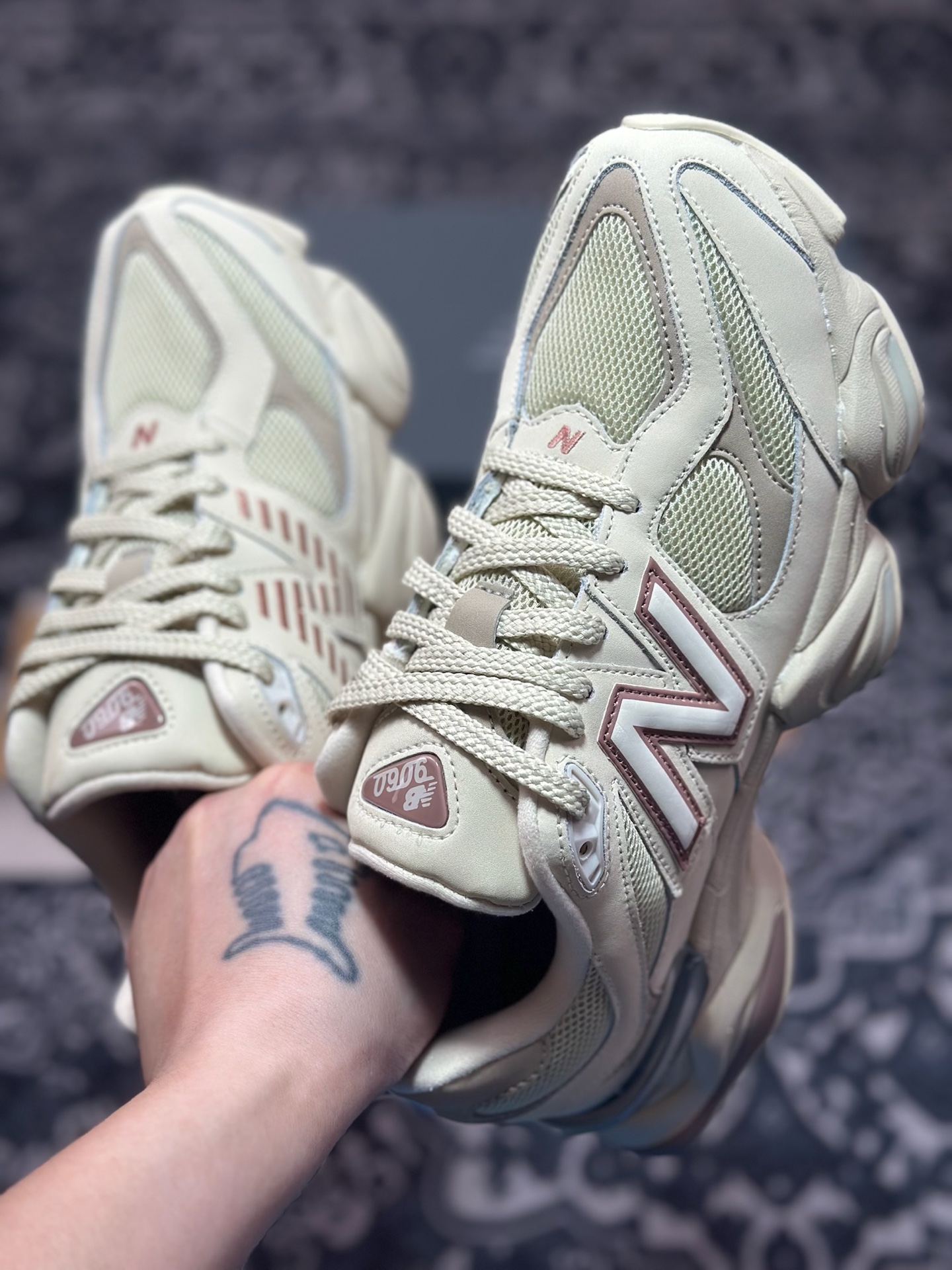 A8220 原装级别 New Balance NB9060 复古休闲运动杏白枣红 U9060ZGC