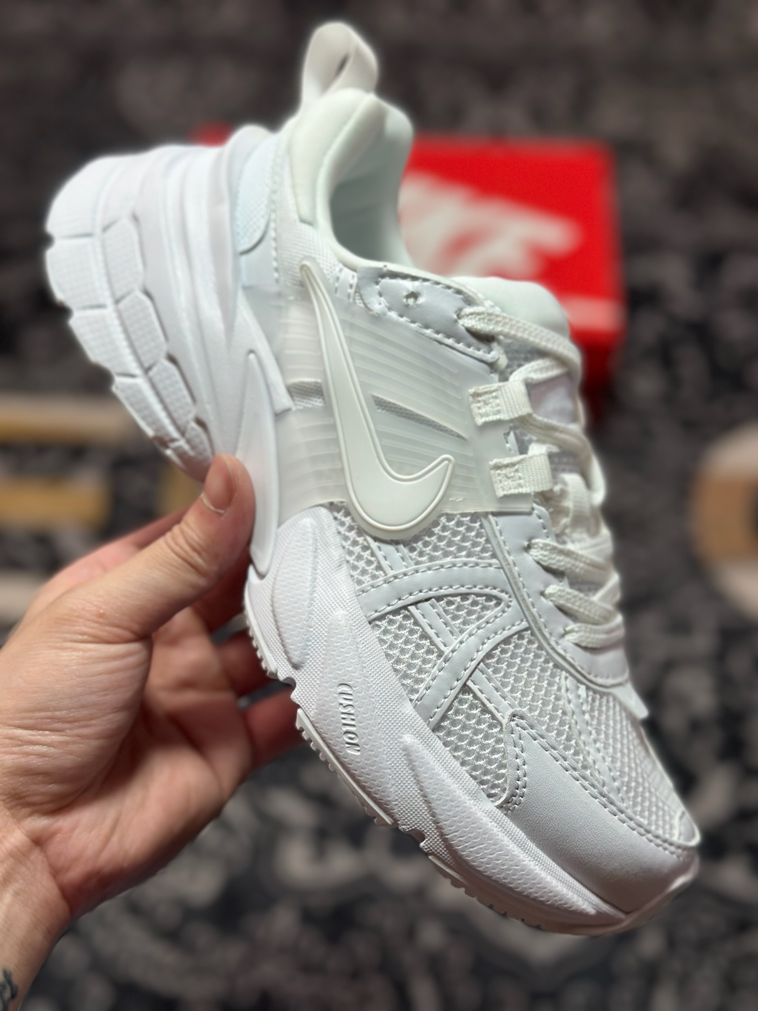 A7200 原装级别 Nk V2K Runtekk Run 减震防滑复古低帮跑步鞋 FD0736-113-Chinese UA Cheap High Quatity Brand Clothes Bags handbags Sneakers wholesale wholesaler seller from China Factory suppliers Fashion Clothing Shoes best Quality Beautiful Price A7200 原装级别 Nk V2K Runtekk Run 减震防滑复古低帮跑步鞋 FD0736-113