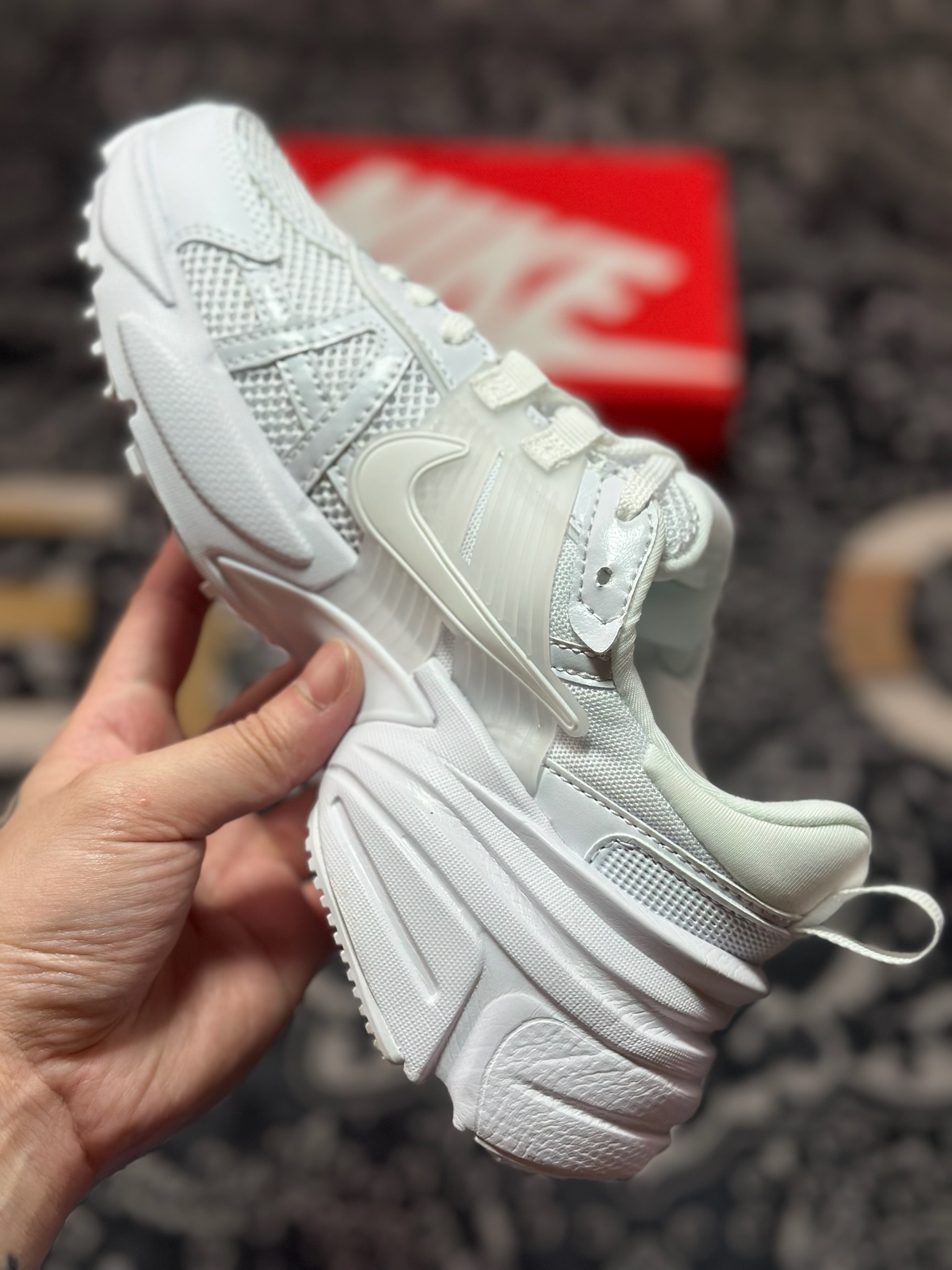 A7200 原装级别 Nk V2K Runtekk Run 减震防滑复古低帮跑步鞋 FD0736-113-Chinese UA Cheap High Quatity Brand Clothes Bags handbags Sneakers wholesale wholesaler seller from China Factory suppliers Fashion Clothing Shoes best Quality Beautiful Price A7200 原装级别 Nk V2K Runtekk Run 减震防滑复古低帮跑步鞋 FD0736-113