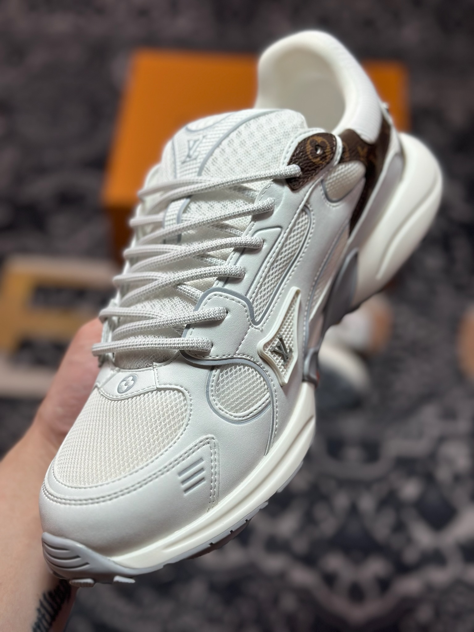 D1480 路易威登 最新Olympia系列 情侣款 银角大王 休闲 运动鞋 跑鞋 本款 LV Olympia 运动鞋-Chinese UA Cheap High Quatity Brand Clothes Bags handbags Sneakers wholesale wholesaler seller from China Factory suppliers Fashion Clothing Shoes best Quality Beautiful Price D1480 路易威登 最新Olympia系列 情侣款 银角大王 休闲 运动鞋 跑鞋 本款 LV Olympia 运动鞋