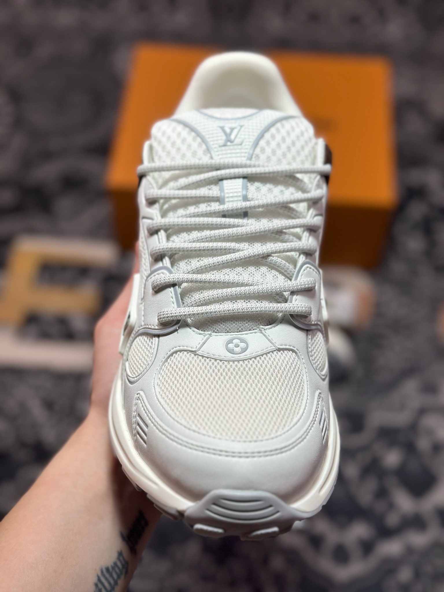 D1480 路易威登 最新Olympia系列 情侣款 银角大王 休闲 运动鞋 跑鞋 本款 LV Olympia 运动鞋-Chinese UA Cheap High Quatity Brand Clothes Bags handbags Sneakers wholesale wholesaler seller from China Factory suppliers Fashion Clothing Shoes best Quality Beautiful Price D1480 路易威登 最新Olympia系列 情侣款 银角大王 休闲 运动鞋 跑鞋 本款 LV Olympia 运动鞋