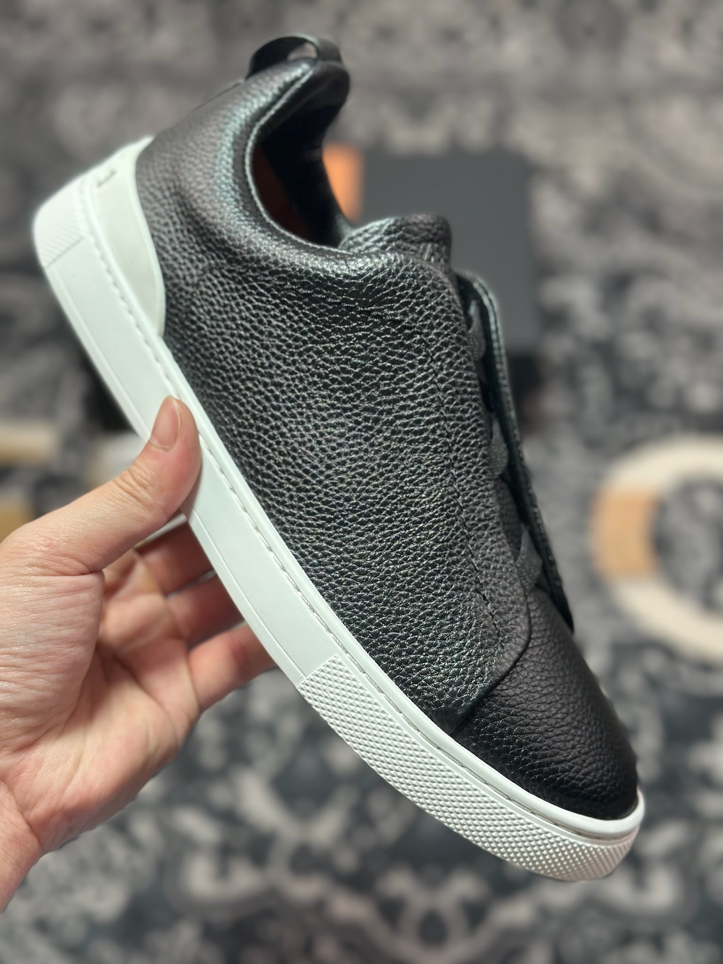 C7430 杰尼亚TIZIANO 低帮运动鞋 这款Tiziano 低帮运动鞋摔花纹牛皮制成-Chinese UA Cheap High Quatity Brand Clothes Bags handbags Sneakers wholesale wholesaler seller from China Factory suppliers Fashion Clothing Shoes best Quality Beautiful Price C7430 杰尼亚TIZIANO 低帮运动鞋 这款Tiziano 低帮运动鞋摔花纹牛皮制成