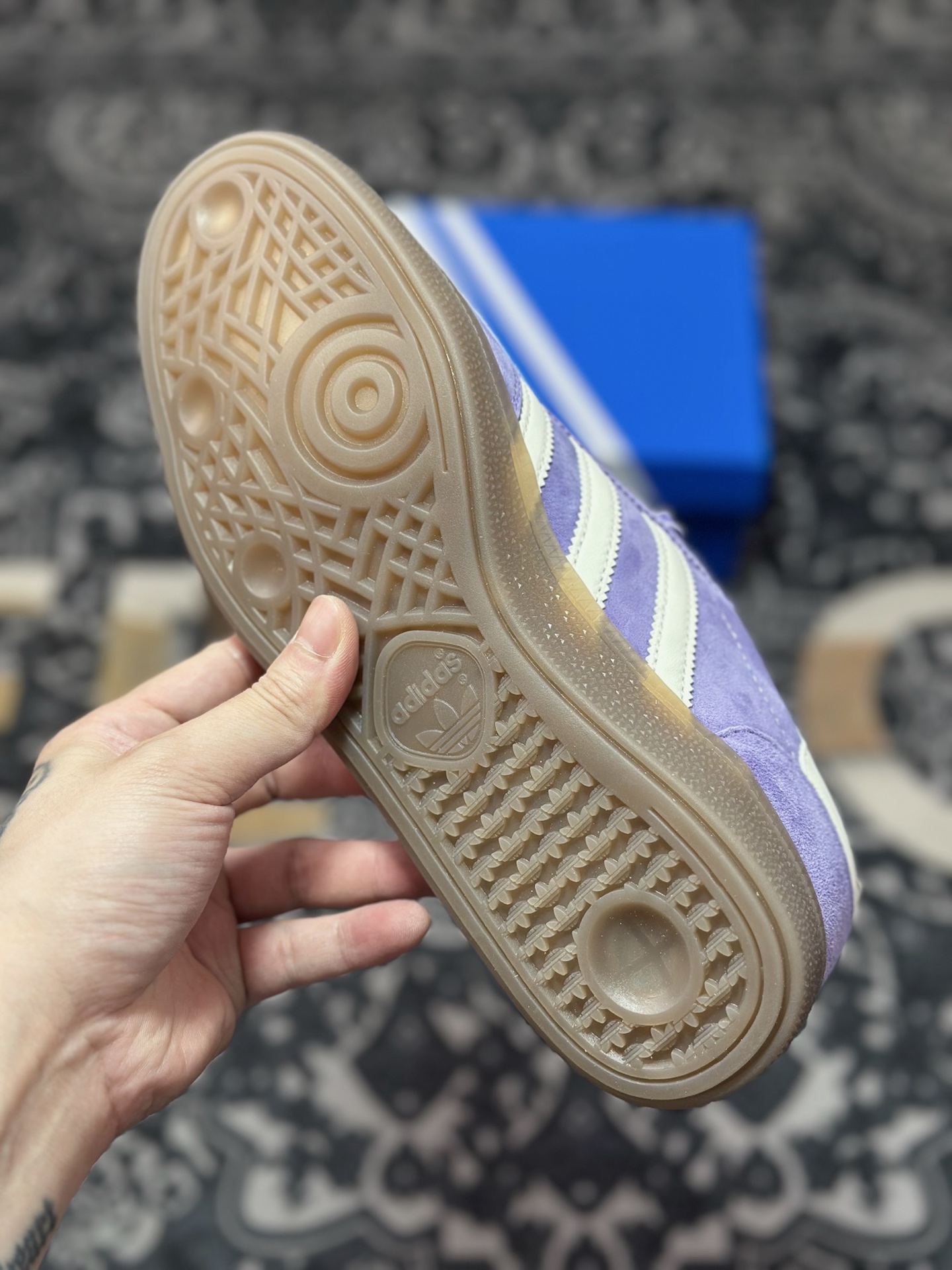 A7200 优选 原装级别 Adidas Handball Spezial 复古单品 阿迪达斯经典款复古休闲板鞋 KI5935-Chinese UA Cheap High Quatity Brand Clothes Bags handbags Sneakers wholesale wholesaler seller from China Factory suppliers Fashion Clothing Shoes best Quality Beautiful Price A7200 优选 原装级别 Adidas Handball Spezial 复古单品 阿迪达斯经典款复古休闲板鞋 KI5935
