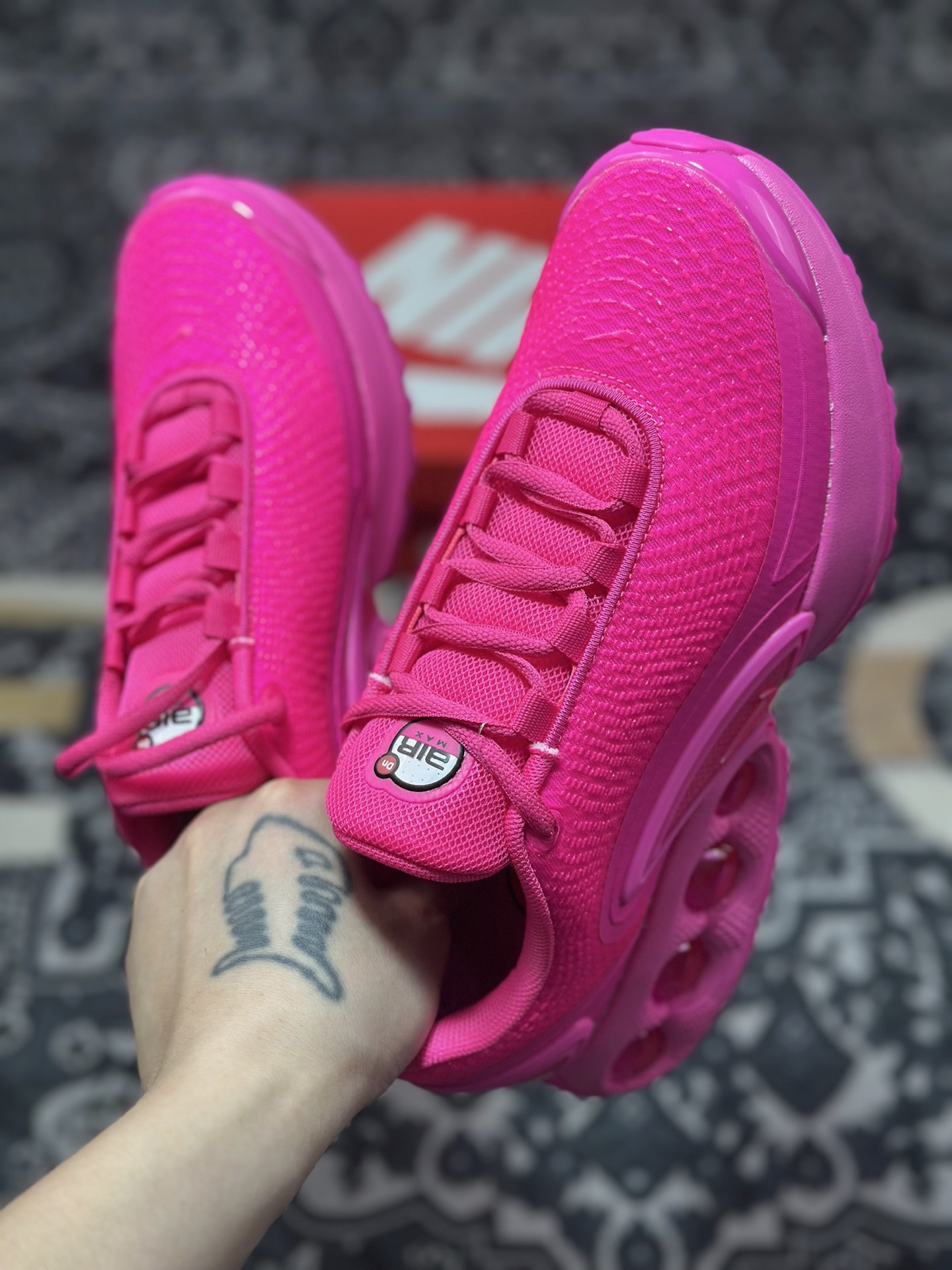 A6200 原装级别 Nike Air Max Dn 网布 舒适时尚 减震耐磨 低帮 生活休闲鞋 HV4861-602-Chinese UA Cheap High Quatity Brand Clothes Bags handbags Sneakers wholesale wholesaler seller from China Factory suppliers Fashion Clothing Shoes best Quality Beautiful Price A6200 原装级别 Nike Air Max Dn 网布 舒适时尚 减震耐磨 低帮 生活休闲鞋 HV4861-602