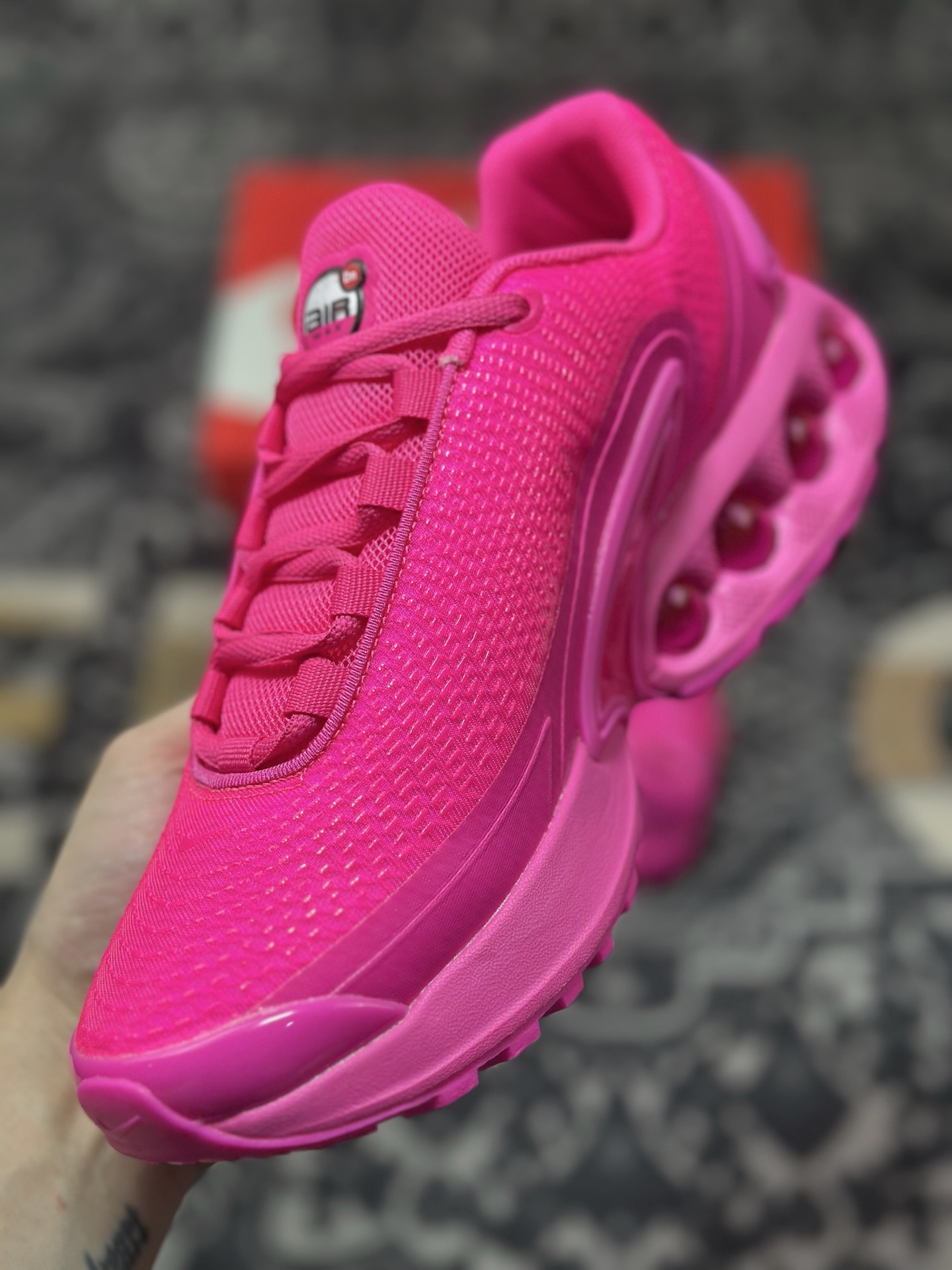 A6200 原装级别 Nike Air Max Dn 网布 舒适时尚 减震耐磨 低帮 生活休闲鞋 HV4861-602-Chinese UA Cheap High Quatity Brand Clothes Bags handbags Sneakers wholesale wholesaler seller from China Factory suppliers Fashion Clothing Shoes best Quality Beautiful Price A6200 原装级别 Nike Air Max Dn 网布 舒适时尚 减震耐磨 低帮 生活休闲鞋 HV4861-602