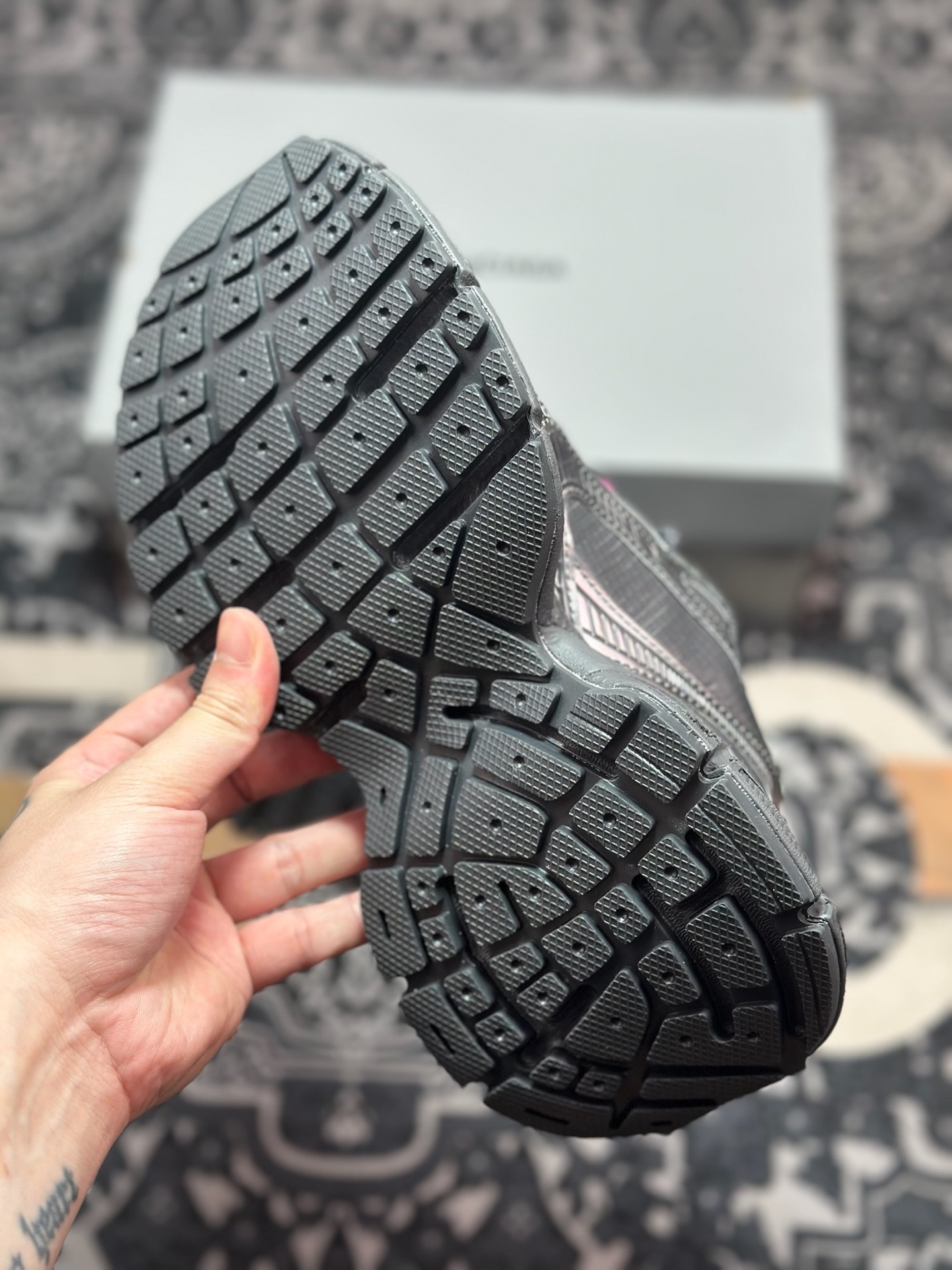 C2380 巴黎世家BALENCIAGA 3XL Sneakers 3+系列低帮复古阔型底姥爹风潮流百搭休闲慢跑鞋“透明网纱黑粉”734731 1150 3XL-Chinese UA Cheap High Quatity Brand Clothes Bags handbags Sneakers wholesale wholesaler seller from China Factory suppliers Fashion Clothing Shoes best Quality Beautiful Price C2380 巴黎世家BALENCIAGA 3XL Sneakers 3+系列低帮复古阔型底姥爹风潮流百搭休闲慢跑鞋“透明网纱黑粉”734731 1150 3XL
