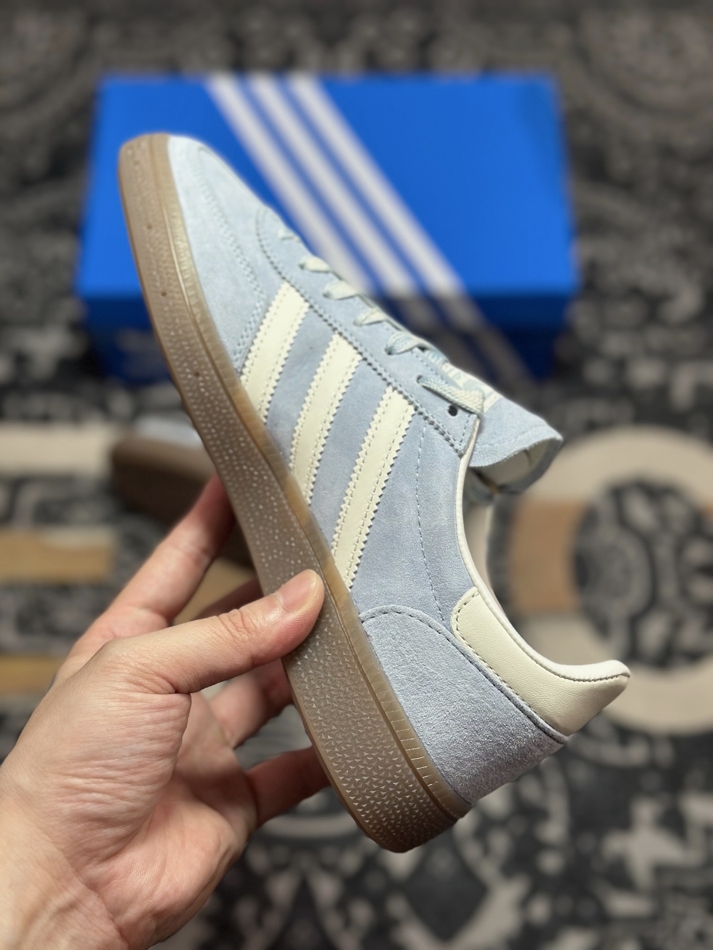 A7200 优选 原装级别 Adidas Handball Spezial 复古单品 阿迪达斯经典款复古休闲板鞋 KI5933-Chinese UA Cheap High Quatity Brand Clothes Bags handbags Sneakers wholesale wholesaler seller from China Factory suppliers Fashion Clothing Shoes best Quality Beautiful Price A7200 优选 原装级别 Adidas Handball Spezial 复古单品 阿迪达斯经典款复古休闲板鞋 KI5933