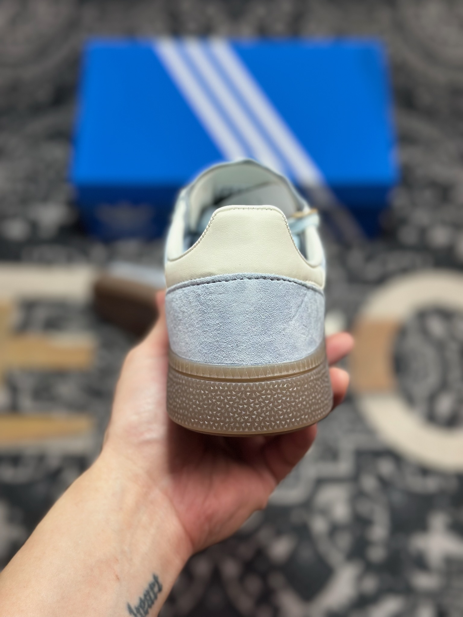 A7200 优选 原装级别 Adidas Handball Spezial 复古单品 阿迪达斯经典款复古休闲板鞋 KI5933-Chinese UA Cheap High Quatity Brand Clothes Bags handbags Sneakers wholesale wholesaler seller from China Factory suppliers Fashion Clothing Shoes best Quality Beautiful Price A7200 优选 原装级别 Adidas Handball Spezial 复古单品 阿迪达斯经典款复古休闲板鞋 KI5933