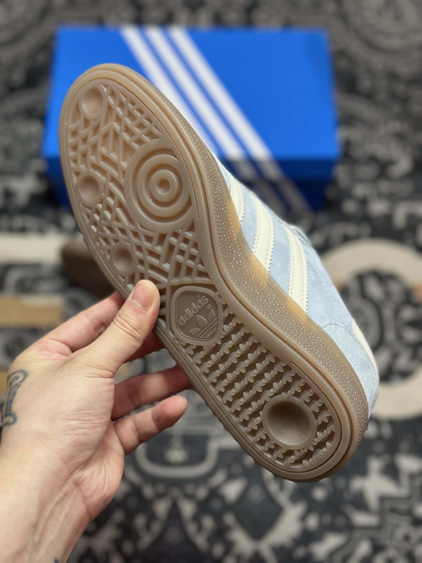 A7200 优选 原装级别 Adidas Handball Spezial 复古单品 阿迪达斯经典款复古休闲板鞋 KI5933-Chinese UA Cheap High Quatity Brand Clothes Bags handbags Sneakers wholesale wholesaler seller from China Factory suppliers Fashion Clothing Shoes best Quality Beautiful Price A7200 优选 原装级别 Adidas Handball Spezial 复古单品 阿迪达斯经典款复古休闲板鞋 KI5933