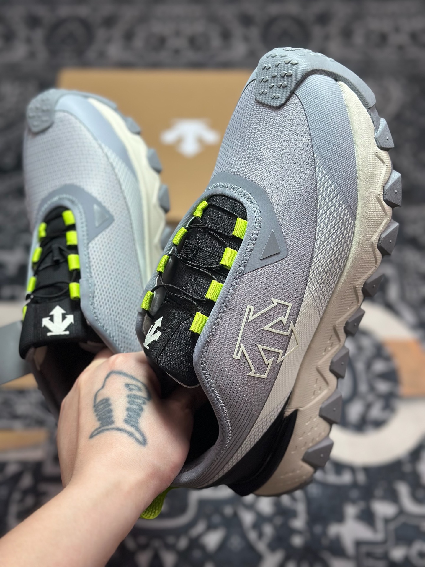 B3260 原装级别 迪桑特DESCENTE SKI STYLE系列 SNOW RIDE 潮流运动 D5131SSN51-Chinese UA Cheap High Quatity Brand Clothes Bags handbags Sneakers wholesale wholesaler seller from China Factory suppliers Fashion Clothing Shoes best Quality Beautiful Price B3260 原装级别 迪桑特DESCENTE SKI STYLE系列 SNOW RIDE 潮流运动 D5131SSN51