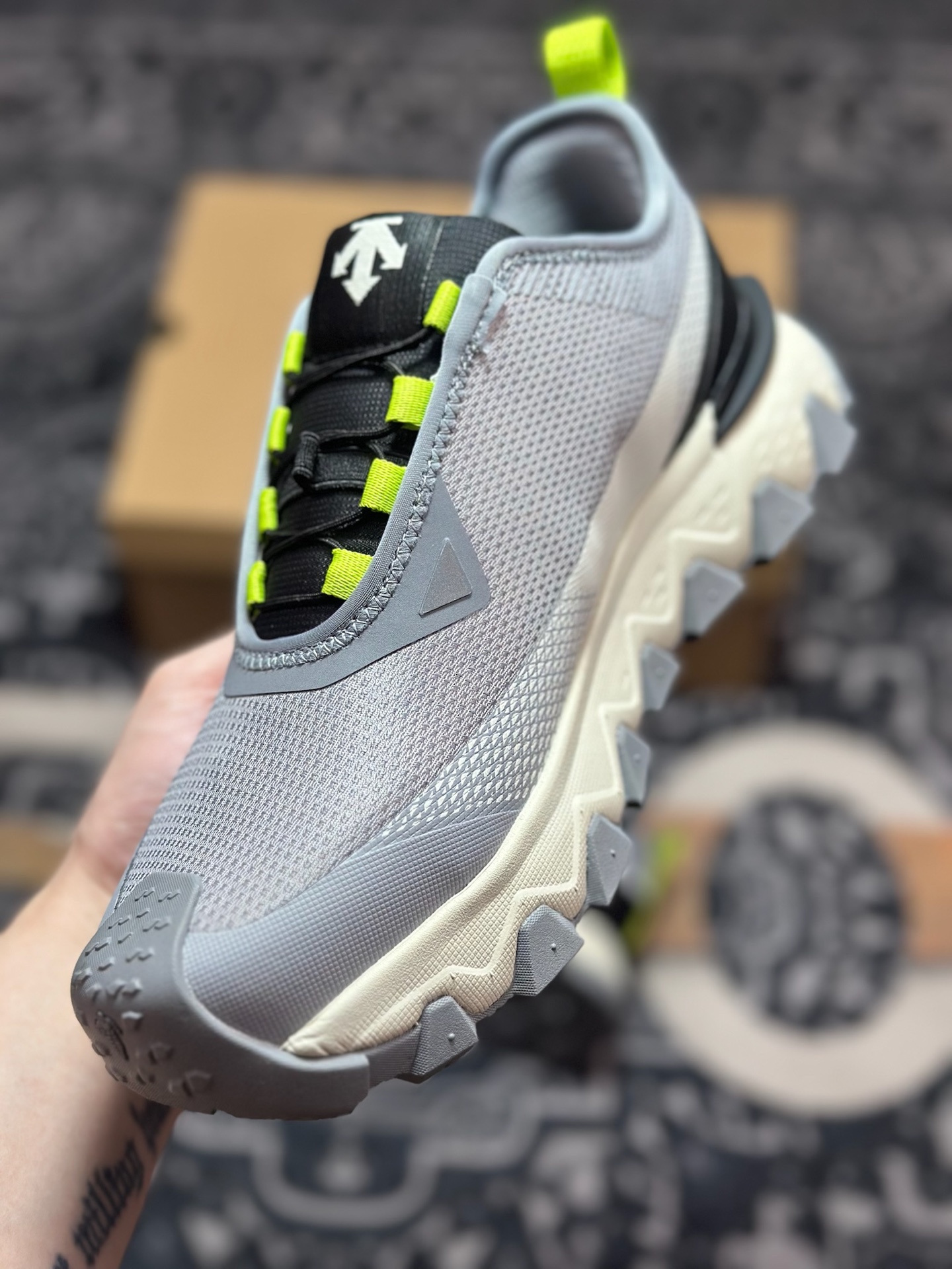 B3260 原装级别 迪桑特DESCENTE SKI STYLE系列 SNOW RIDE 潮流运动 D5131SSN51-Chinese UA Cheap High Quatity Brand Clothes Bags handbags Sneakers wholesale wholesaler seller from China Factory suppliers Fashion Clothing Shoes best Quality Beautiful Price B3260 原装级别 迪桑特DESCENTE SKI STYLE系列 SNOW RIDE 潮流运动 D5131SSN51