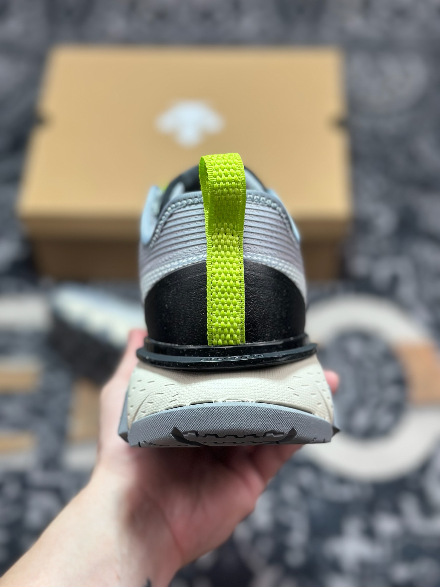 B3260 原装级别 迪桑特DESCENTE SKI STYLE系列 SNOW RIDE 潮流运动 D5131SSN51-Chinese UA Cheap High Quatity Brand Clothes Bags handbags Sneakers wholesale wholesaler seller from China Factory suppliers Fashion Clothing Shoes best Quality Beautiful Price B3260 原装级别 迪桑特DESCENTE SKI STYLE系列 SNOW RIDE 潮流运动 D5131SSN51