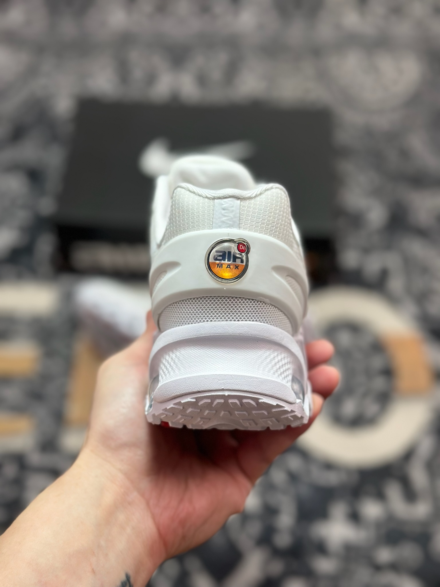 A6190 原装级别 Nk Air Max Dn8 耐克运动舒适减震气垫跑步鞋 HF5509-900-Chinese UA Cheap High Quatity Brand Clothes Bags handbags Sneakers wholesale wholesaler seller from China Factory suppliers Fashion Clothing Shoes best Quality Beautiful Price A6190 原装级别 Nk Air Max Dn8 耐克运动舒适减震气垫跑步鞋 HF5509-900