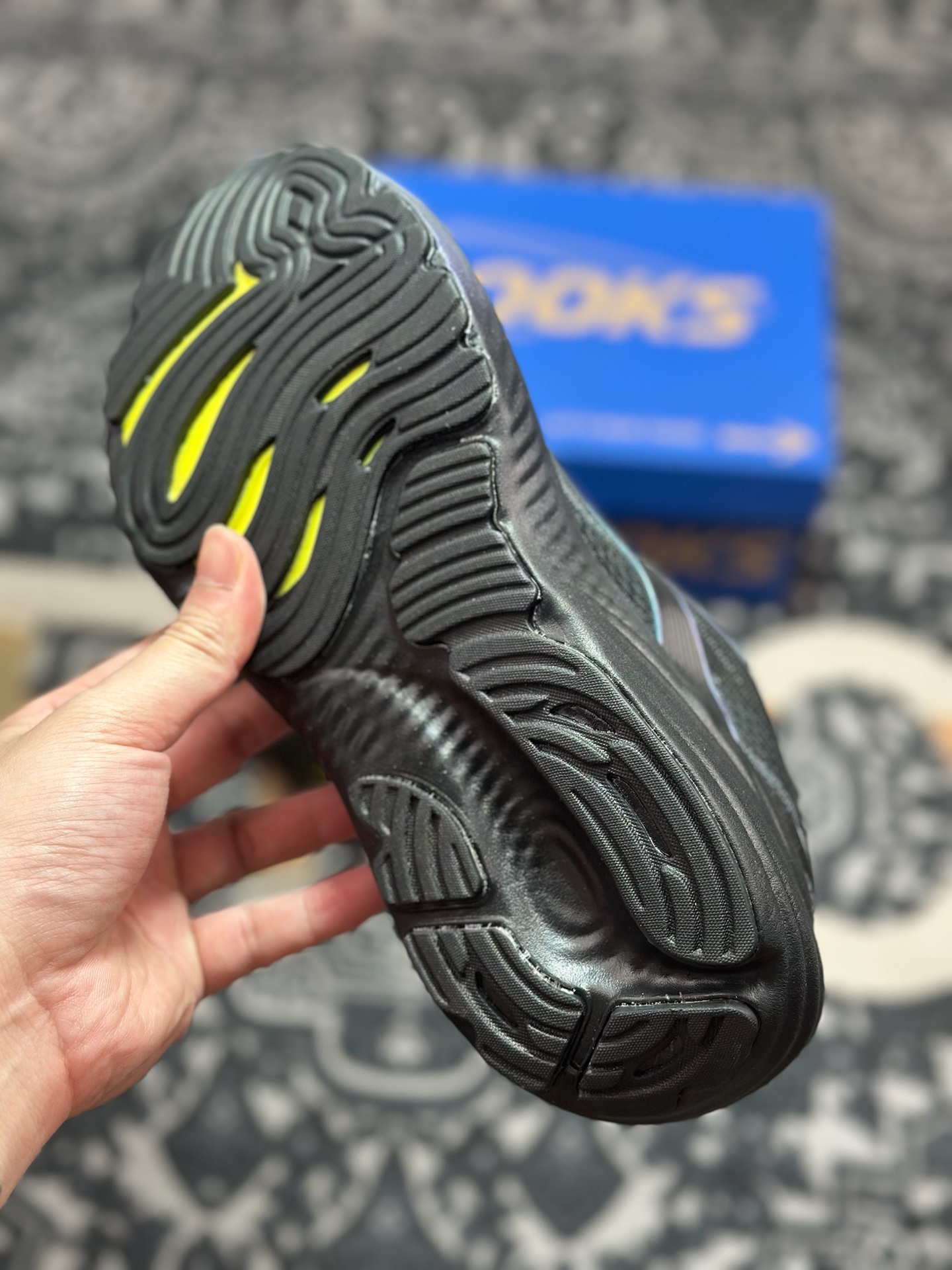 A9220 原装级别 Brooks 布鲁克斯 Glycerin 22 超弹轻盈跑步鞋 慢跑鞋-Chinese UA Cheap High Quatity Brand Clothes Bags handbags Sneakers wholesale wholesaler seller from China Factory suppliers Fashion Clothing Shoes best Quality Beautiful Price A9220 原装级别 Brooks 布鲁克斯 Glycerin 22 超弹轻盈跑步鞋 慢跑鞋