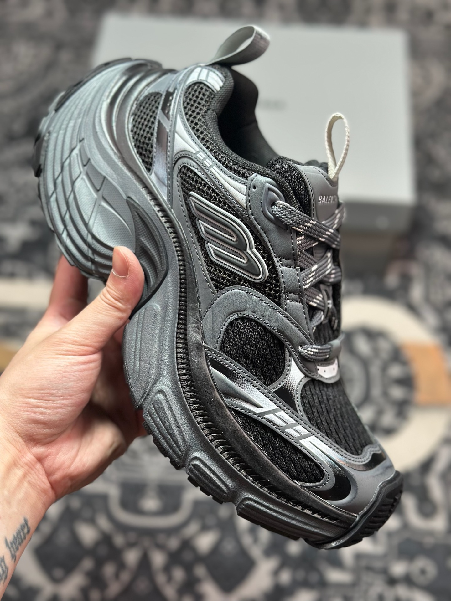 C7420 巴黎世家BALENCIAGA Cargo Sneaker 10XL船型系列低帮复古阔型厚底底姥爹风潮流百搭休闲运动鞋“全黑做旧”815853 W2MV2 0125 6XL-Chinese UA Cheap High Quatity Brand Clothes Bags handbags Sneakers wholesale wholesaler seller from China Factory suppliers Fashion Clothing Shoes best Quality Beautiful Price C7420 巴黎世家BALENCIAGA Cargo Sneaker 10XL船型系列低帮复古阔型厚底底姥爹风潮流百搭休闲运动鞋“全黑做旧”815853 W2MV2 0125 6XL