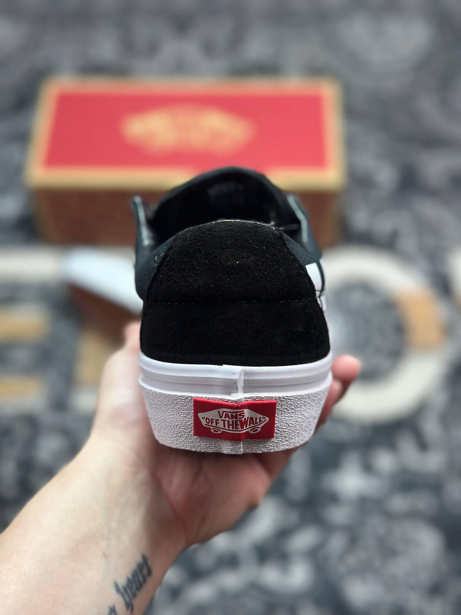 A3150 Vans Sk8-Low 黑白字母 范斯官方 防滑耐磨硫化帆布鞋 VN0A5KXDY28-Chinese UA Cheap High Quatity Brand Clothes Bags handbags Sneakers wholesale wholesaler seller from China Factory suppliers Fashion Clothing Shoes best Quality Beautiful Price A3150 Vans Sk8-Low 黑白字母 范斯官方 防滑耐磨硫化帆布鞋 VN0A5KXDY28