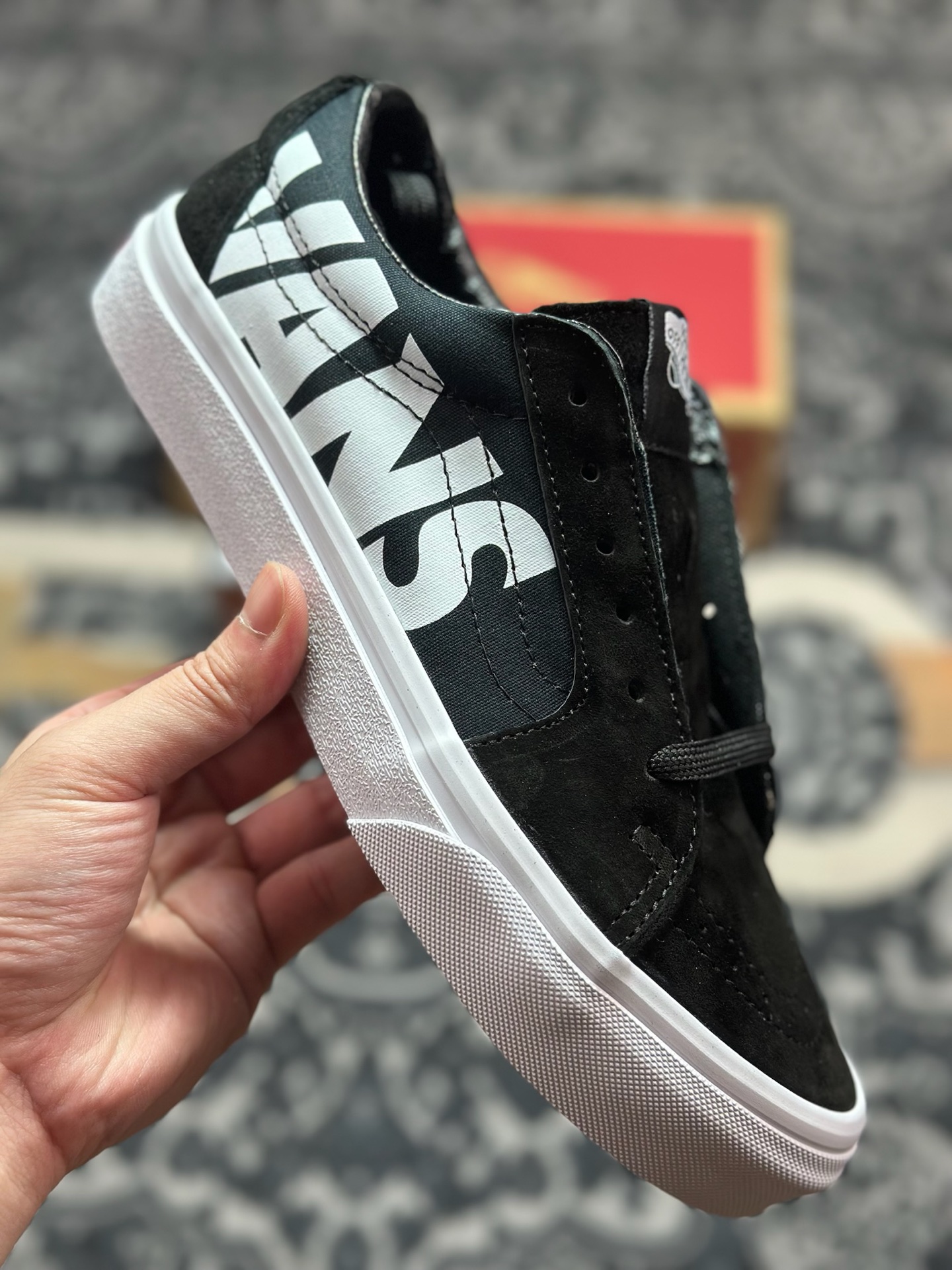 A3150 Vans Sk8-Low 黑白字母 范斯官方 防滑耐磨硫化帆布鞋 VN0A5KXDY28-Chinese UA Cheap High Quatity Brand Clothes Bags handbags Sneakers wholesale wholesaler seller from China Factory suppliers Fashion Clothing Shoes best Quality Beautiful Price A3150 Vans Sk8-Low 黑白字母 范斯官方 防滑耐磨硫化帆布鞋 VN0A5KXDY28