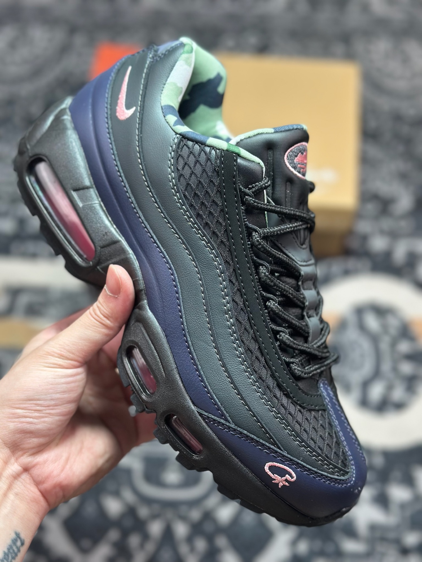 A820 Corteiz x NK Air Max 95 黑蓝粉 FB2709-001-Chinese UA Cheap High Quatity Brand Clothes Bags handbags Sneakers wholesale wholesaler seller from China Factory suppliers Fashion Clothing Shoes best Quality Beautiful Price A820 Corteiz x NK Air Max 95 黑蓝粉 FB2709-001